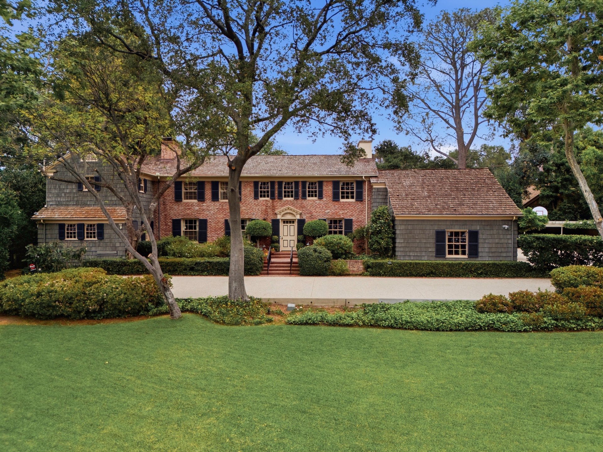 San Marino | Exclusive, Private Listing
