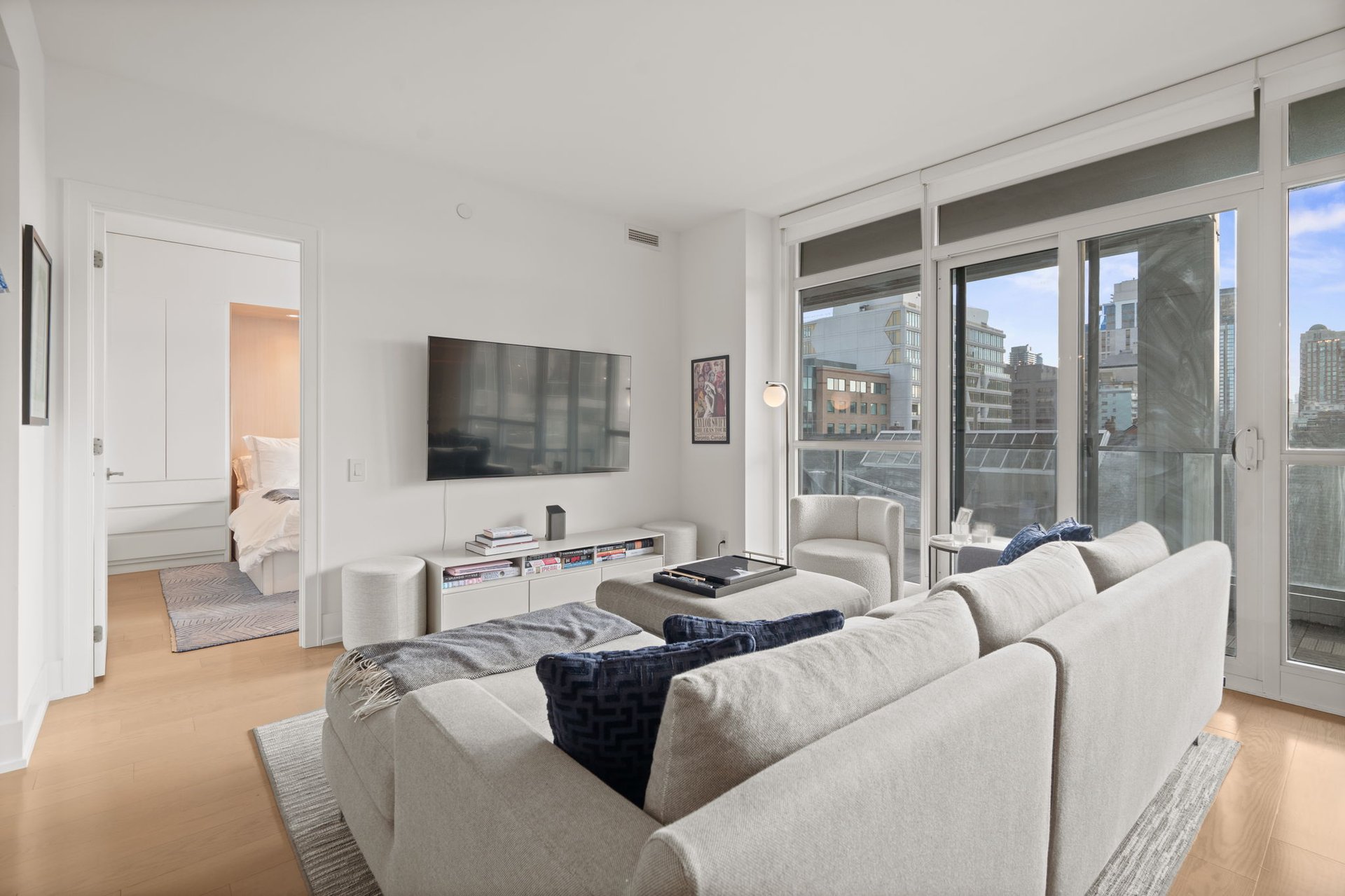 SOLD: Stunning And Chic