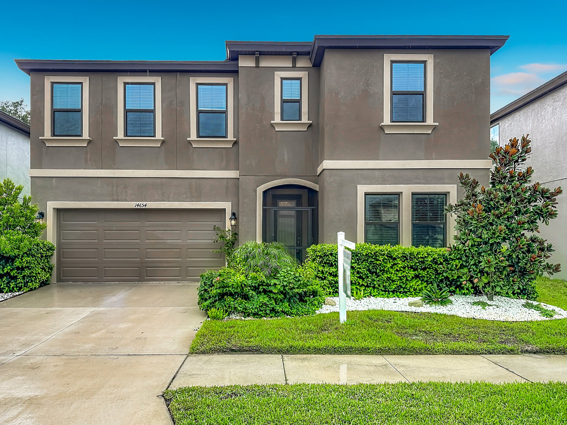 Move-In Ready Pelican in Hawkstone — No Builder Wait, $40K in Upgrades