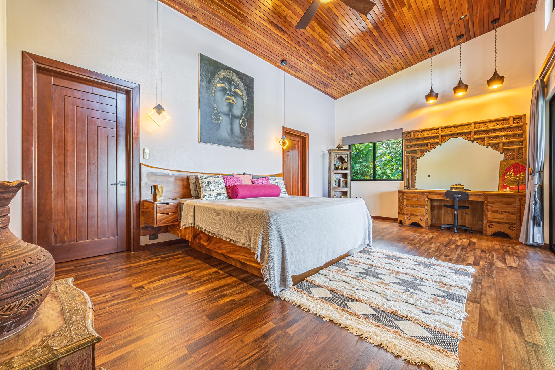 Casa Markissa – Luxury Oceanview Villa with Proven Rental Income.