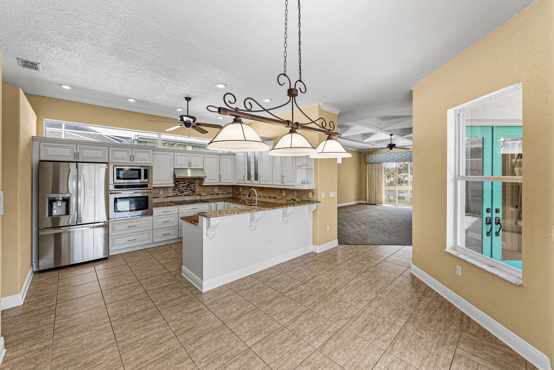12231 WOODLANDS CIR