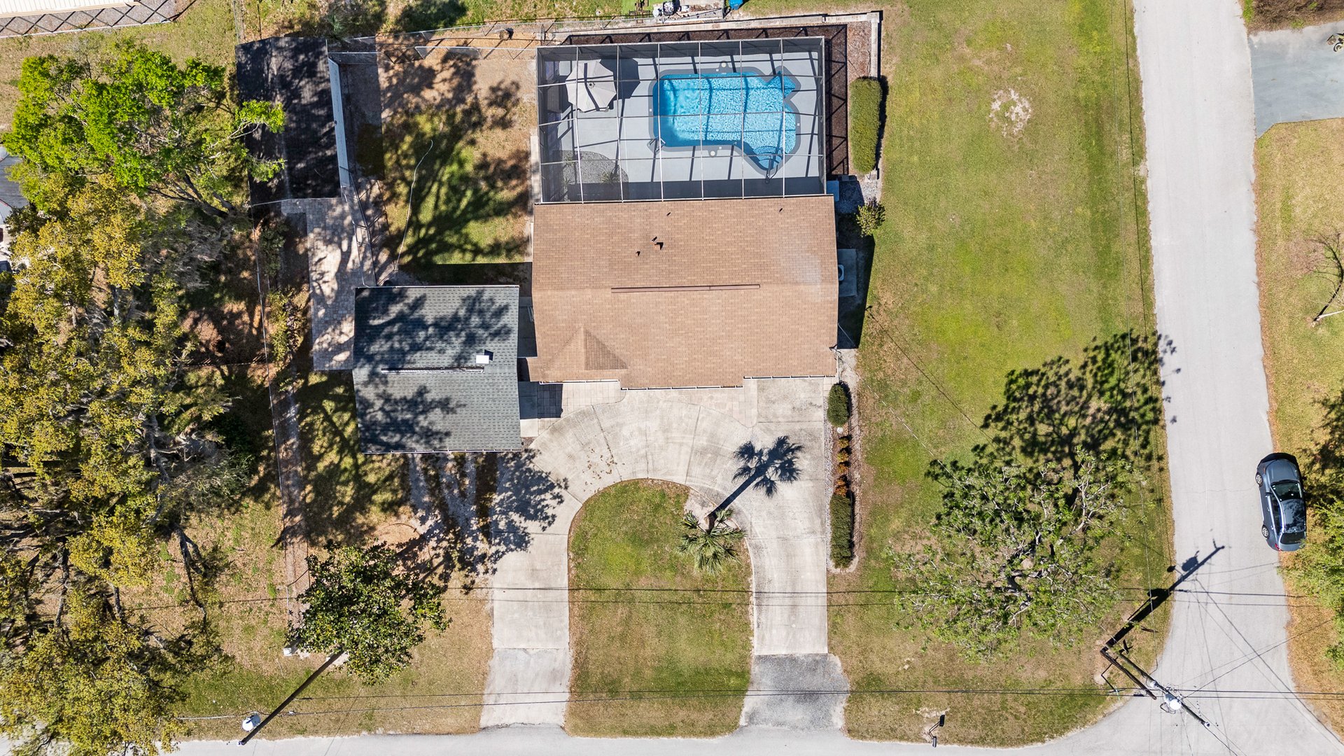 3399 RIVERDALE DR