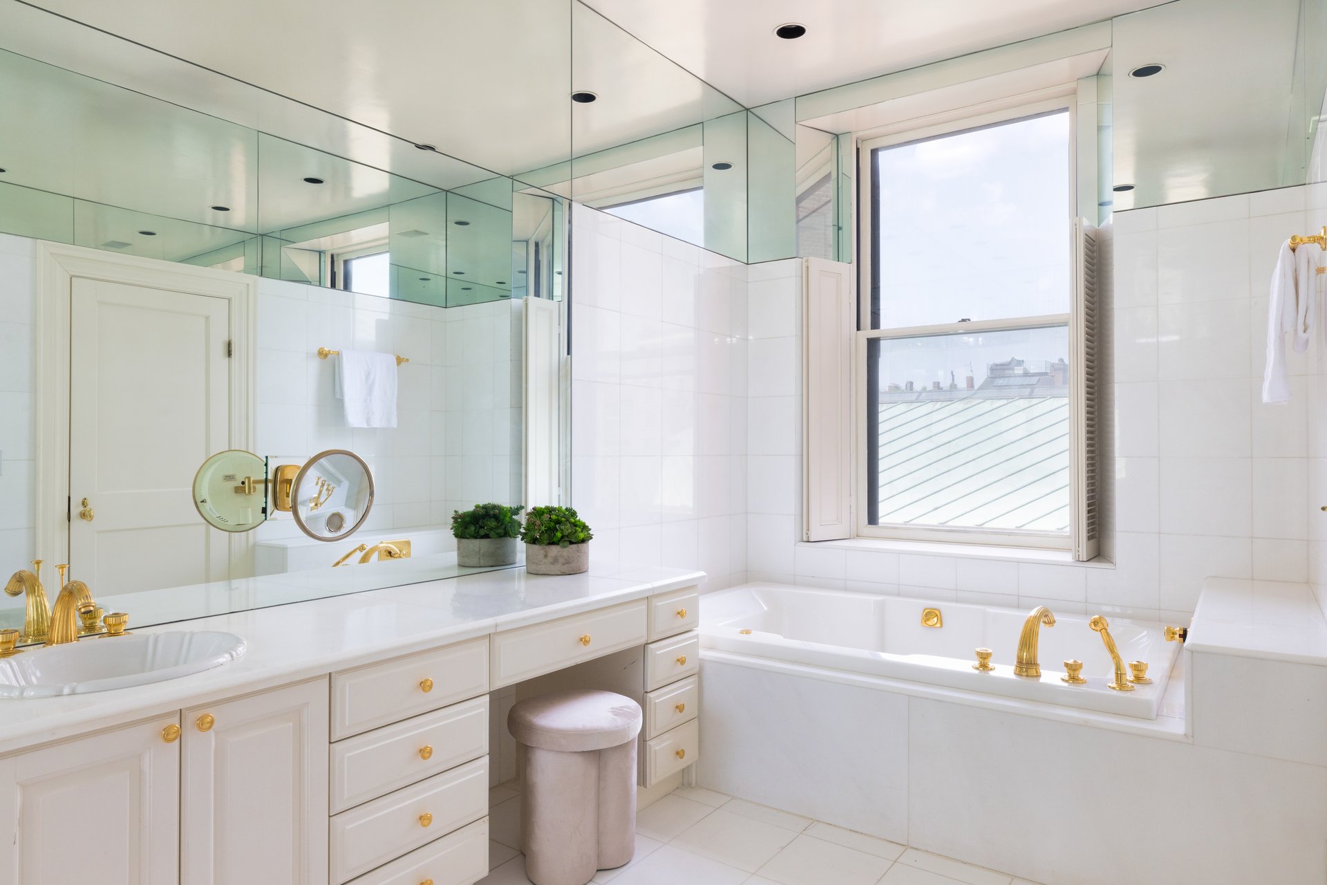 33 Commonwealth Ave #5