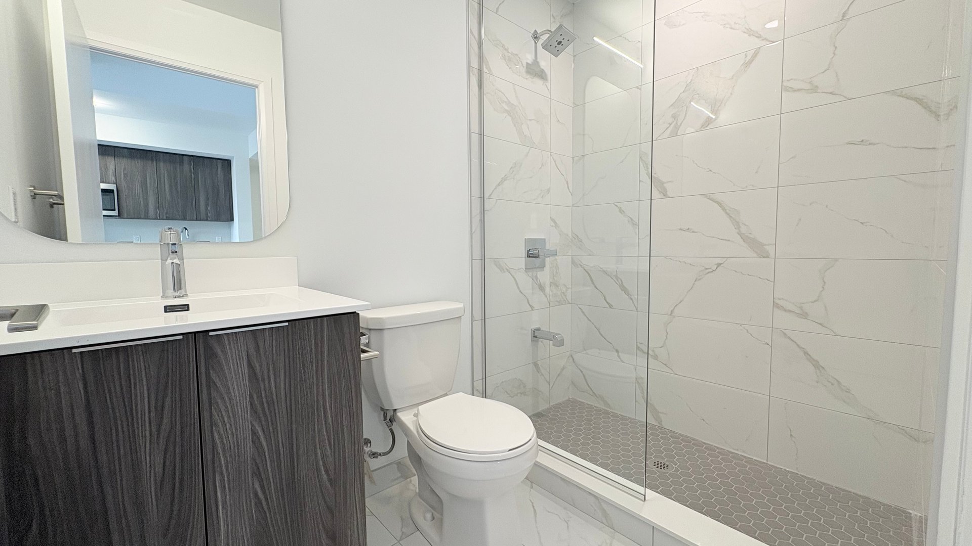 15 Richardson Street Unit: 1812