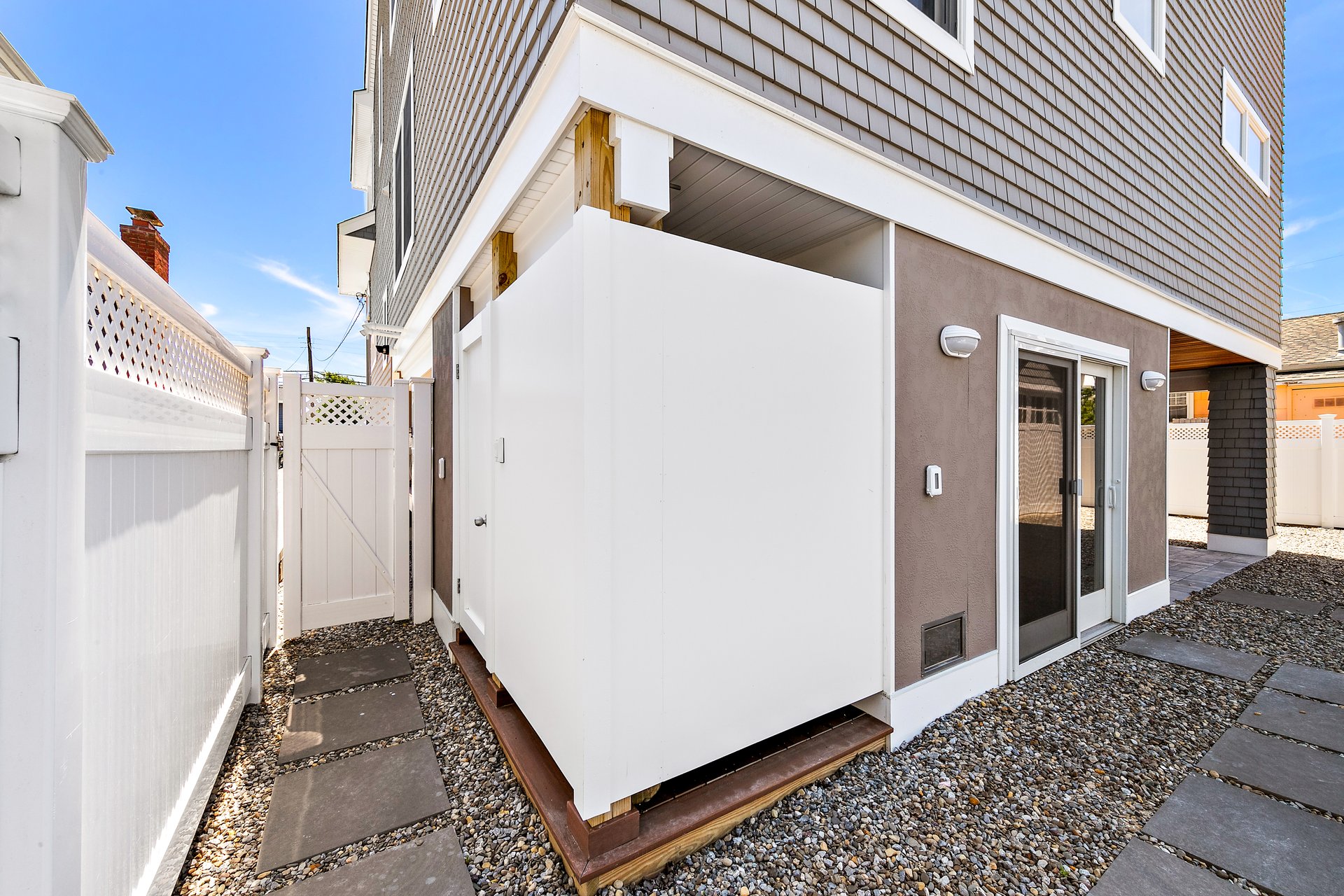 1110 S Beach Avenue, Beach Haven