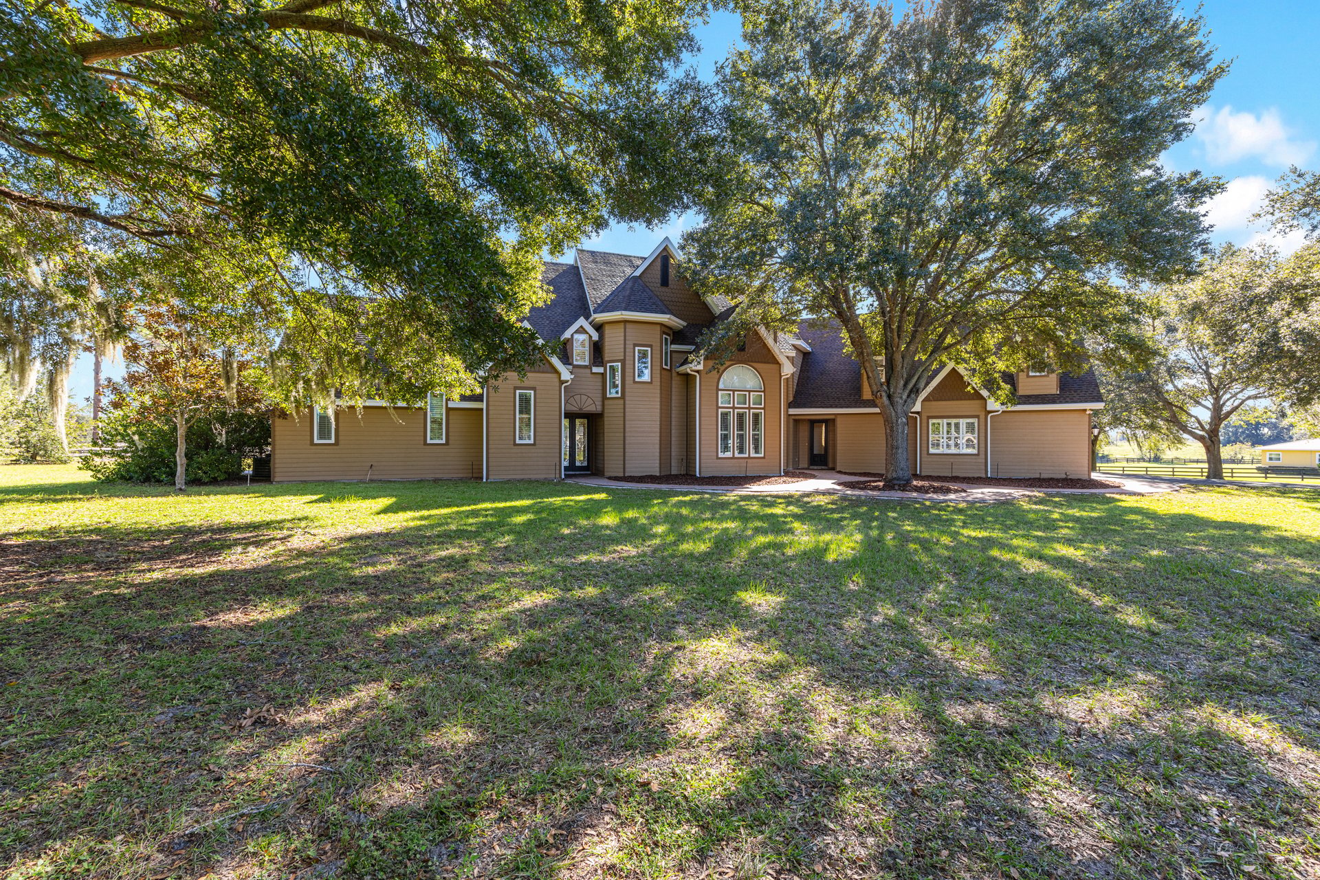 997 NW 63rd Ct