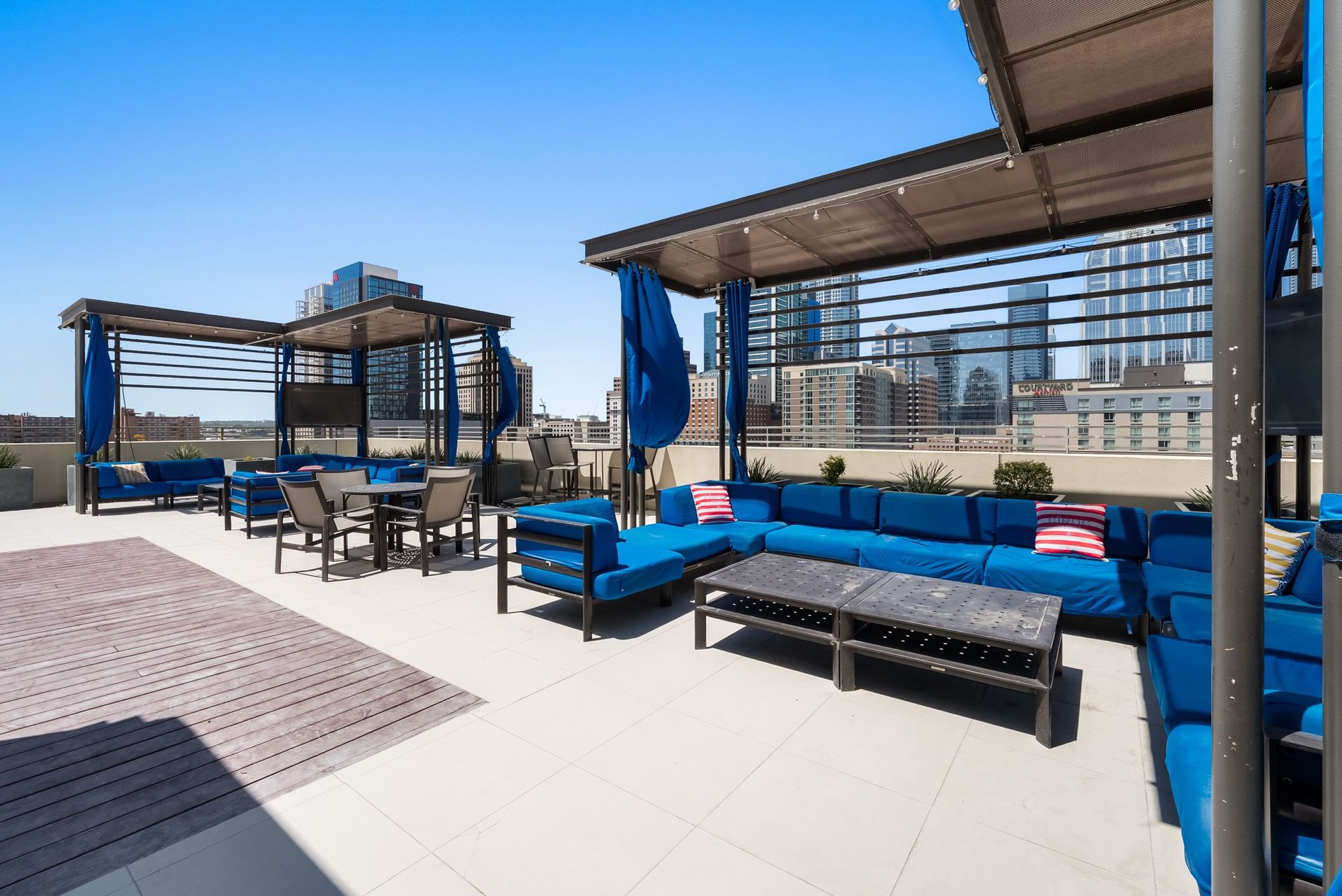 555 E 5th Street #3007