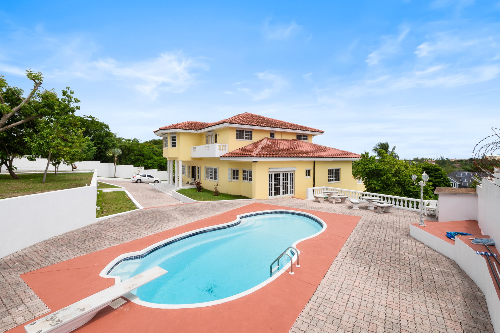 28 Oak Hill Road