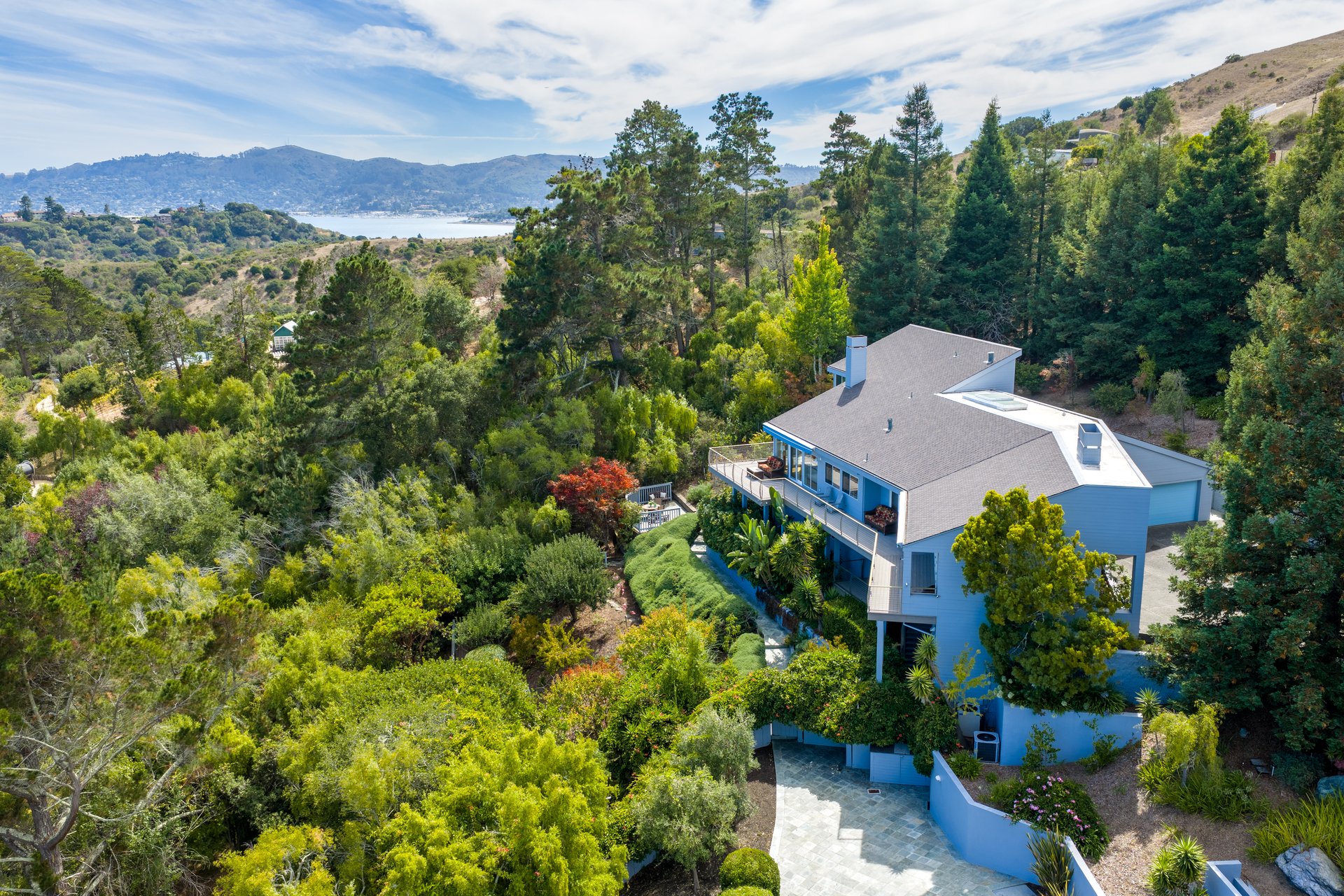 Tiburon Legacy Estate with Unparalleled Views and a Rare Connection to Nature