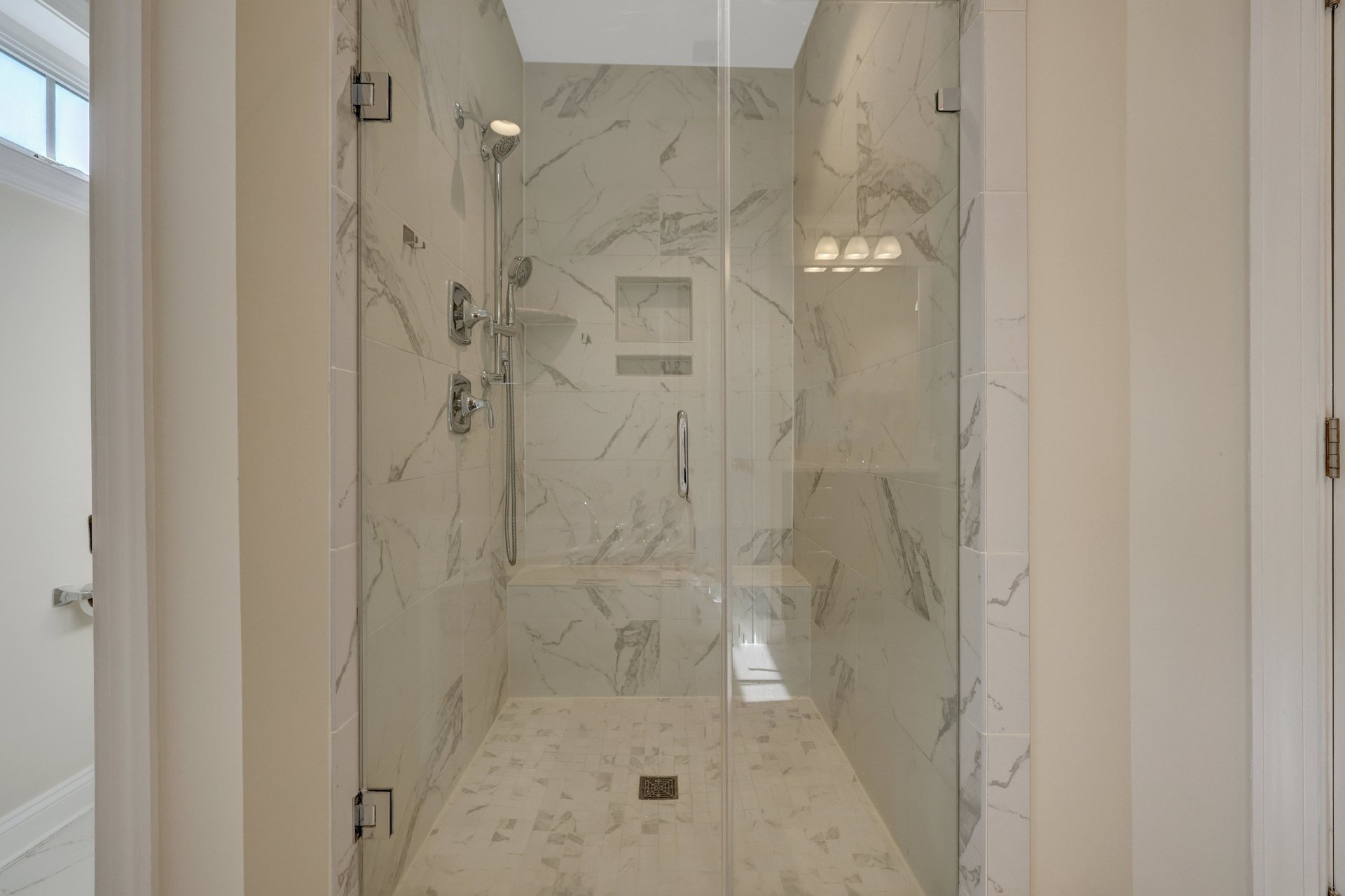 300 Jade Ct NW