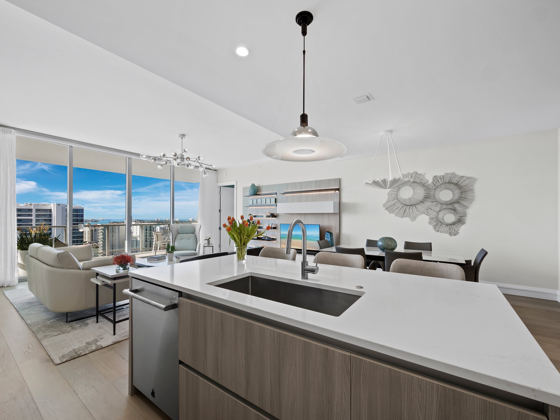 301 QUAY COMMONS #1708