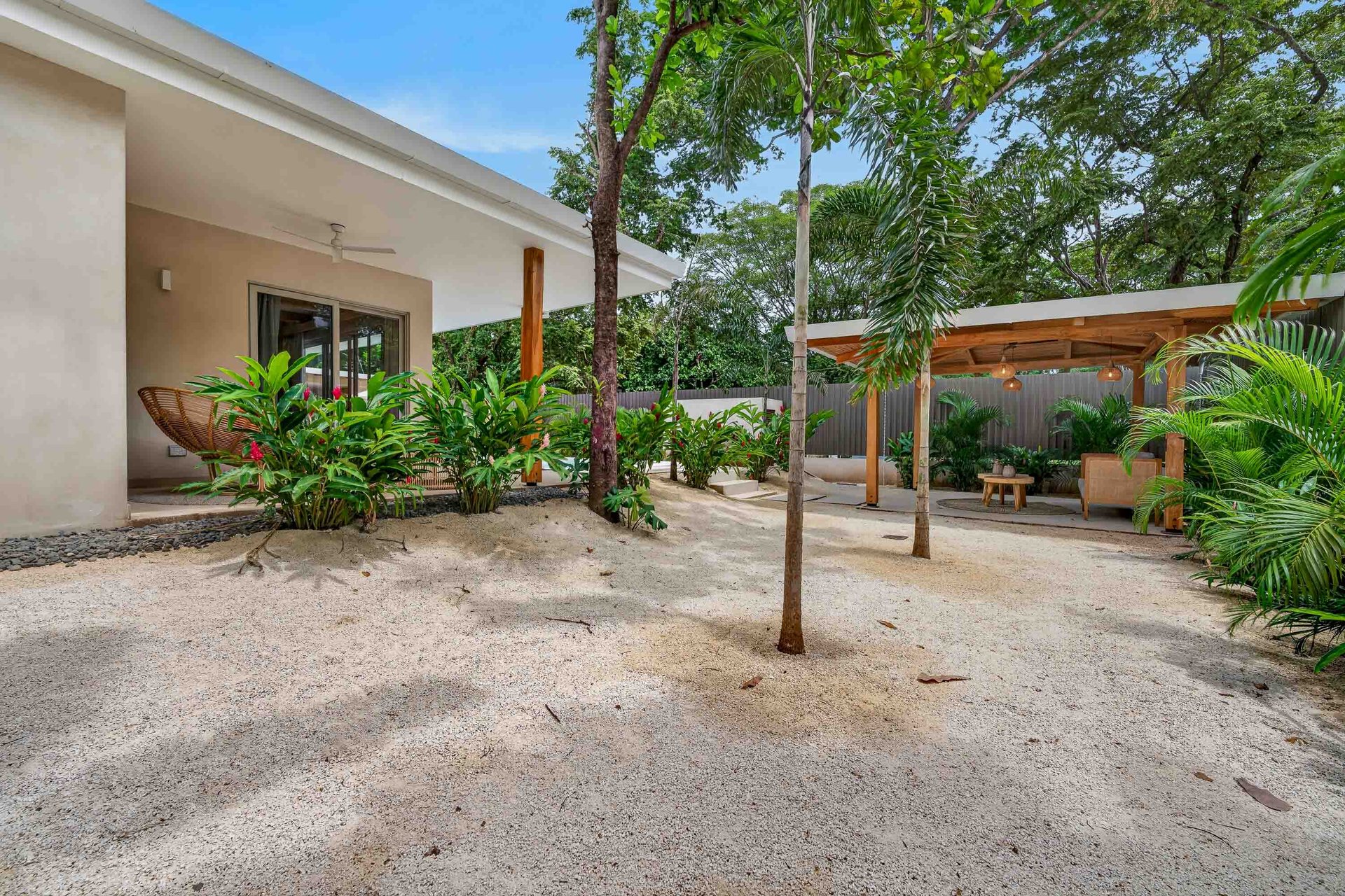 Casa Senderos | 4-Bedroom Tropical Home with Private Pool in Tamarindo