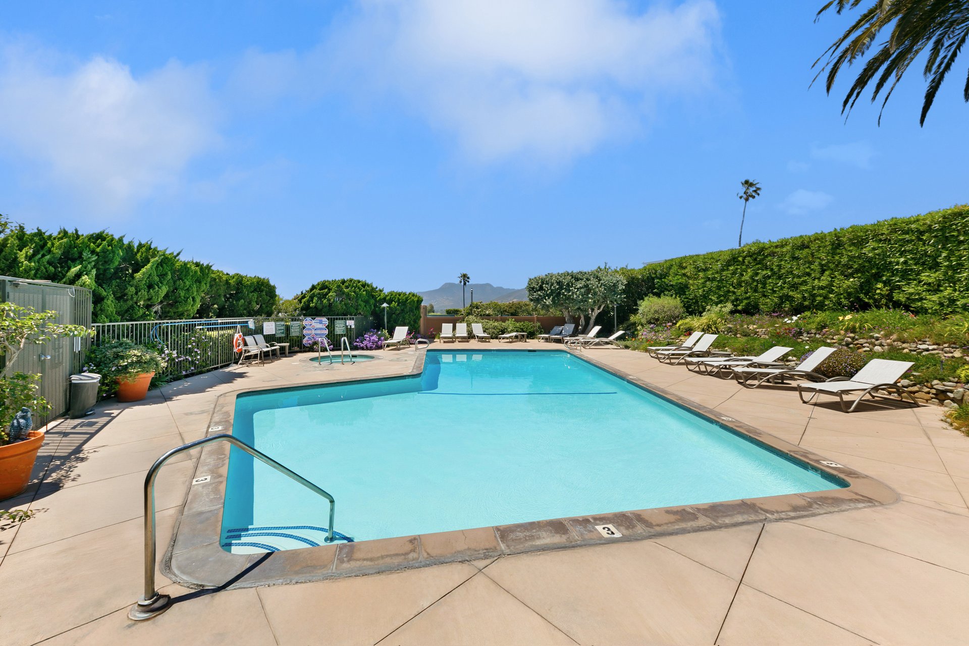 Blufftop Malibu Living Under $2M