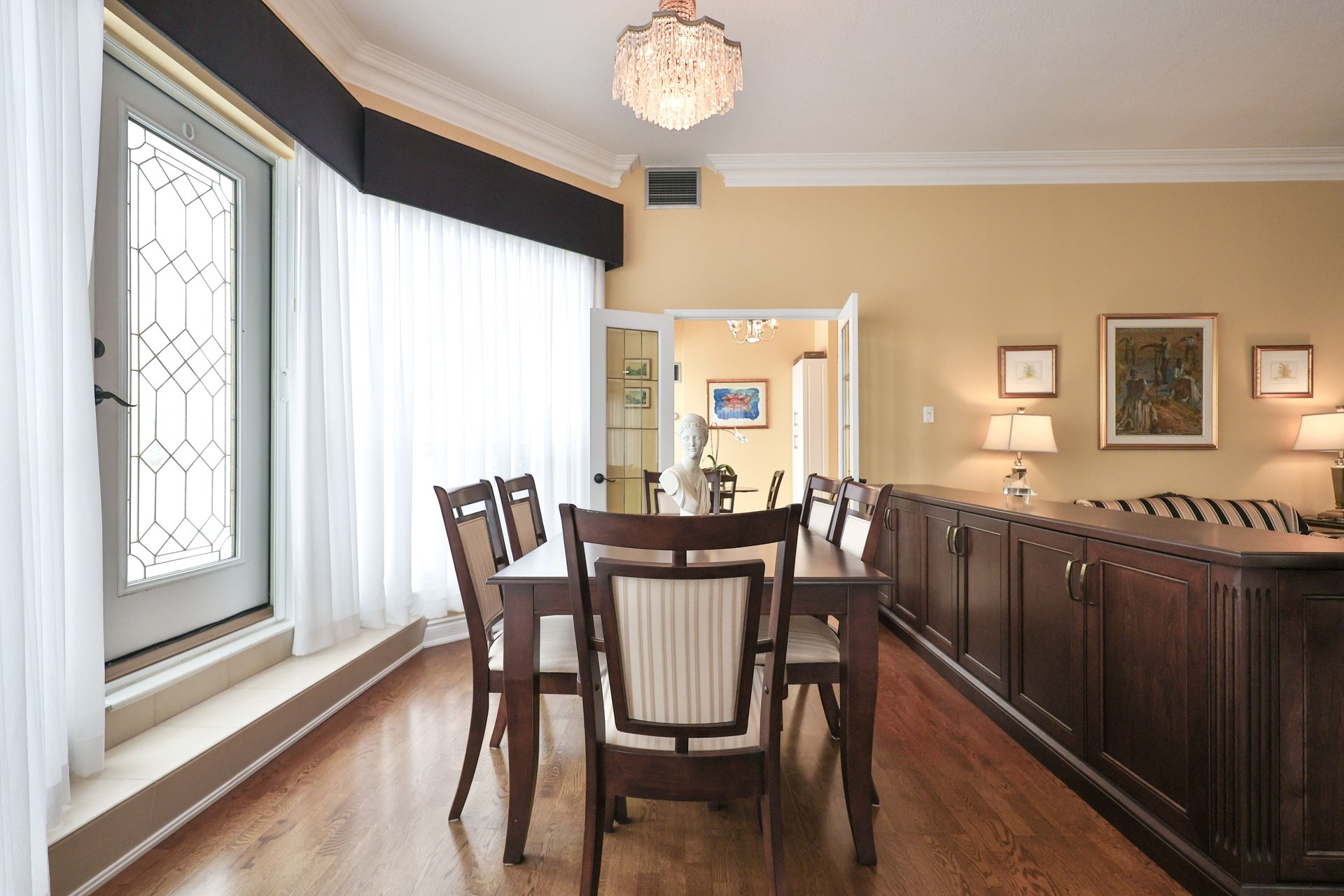 801-2511 Lakeshore Rd W, Oakville