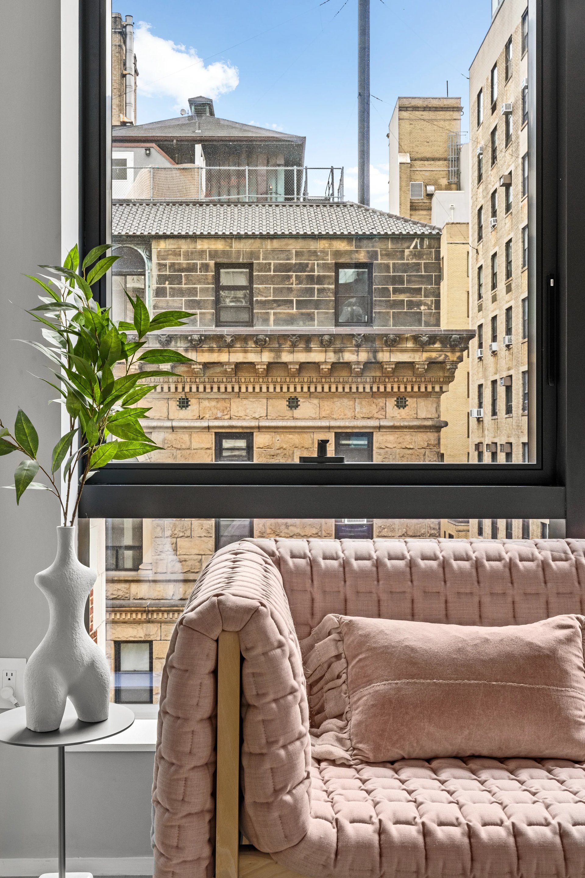121 East 22nd St, #S901