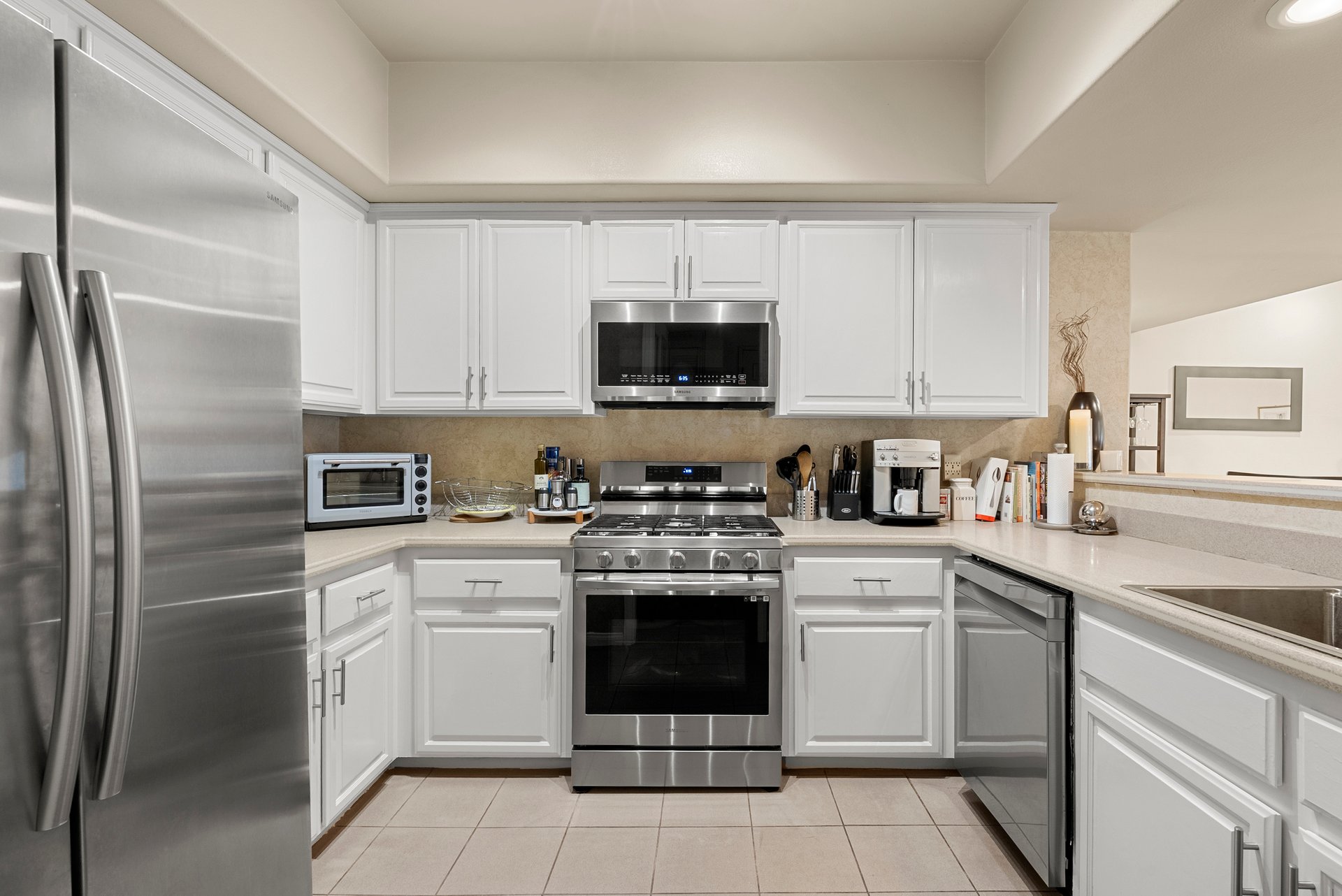 12011 Goshen Ave Unit: 102, Brentwood 