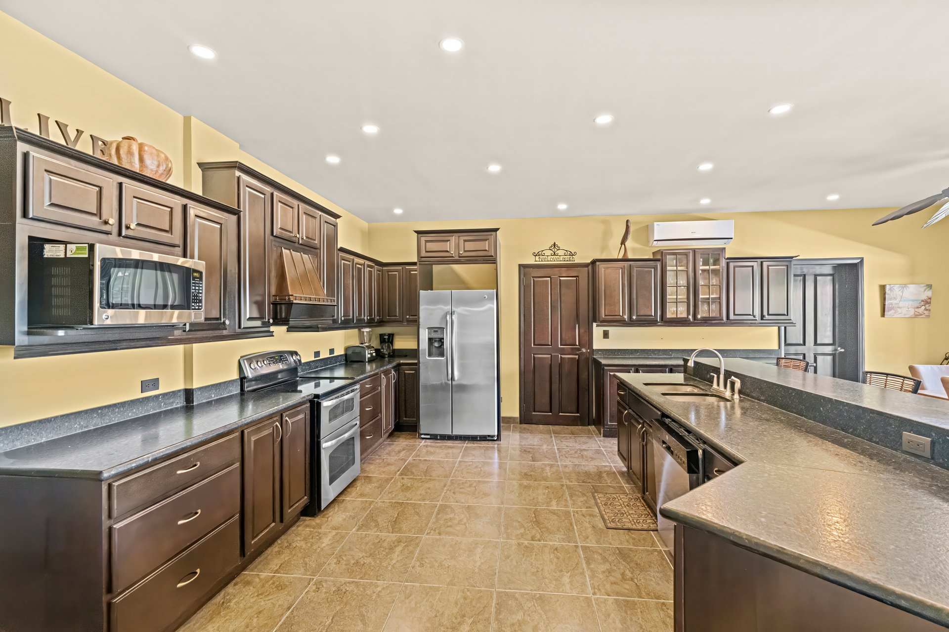 Casa de Golf | Stunning mediterranean-style 5 bedroom home in Reserva Conchal