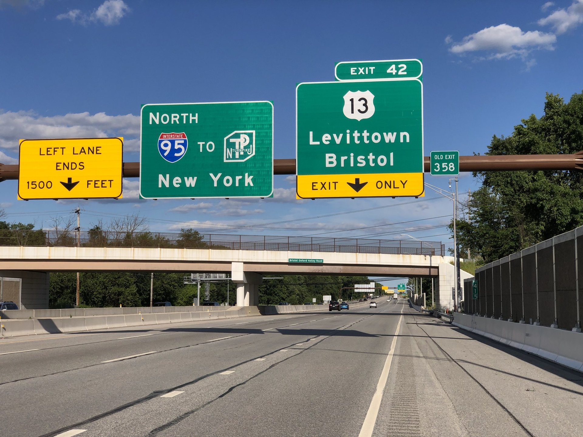 levittown-04-2022-07-30-17-32-40-view-north-along-intersta.jpg