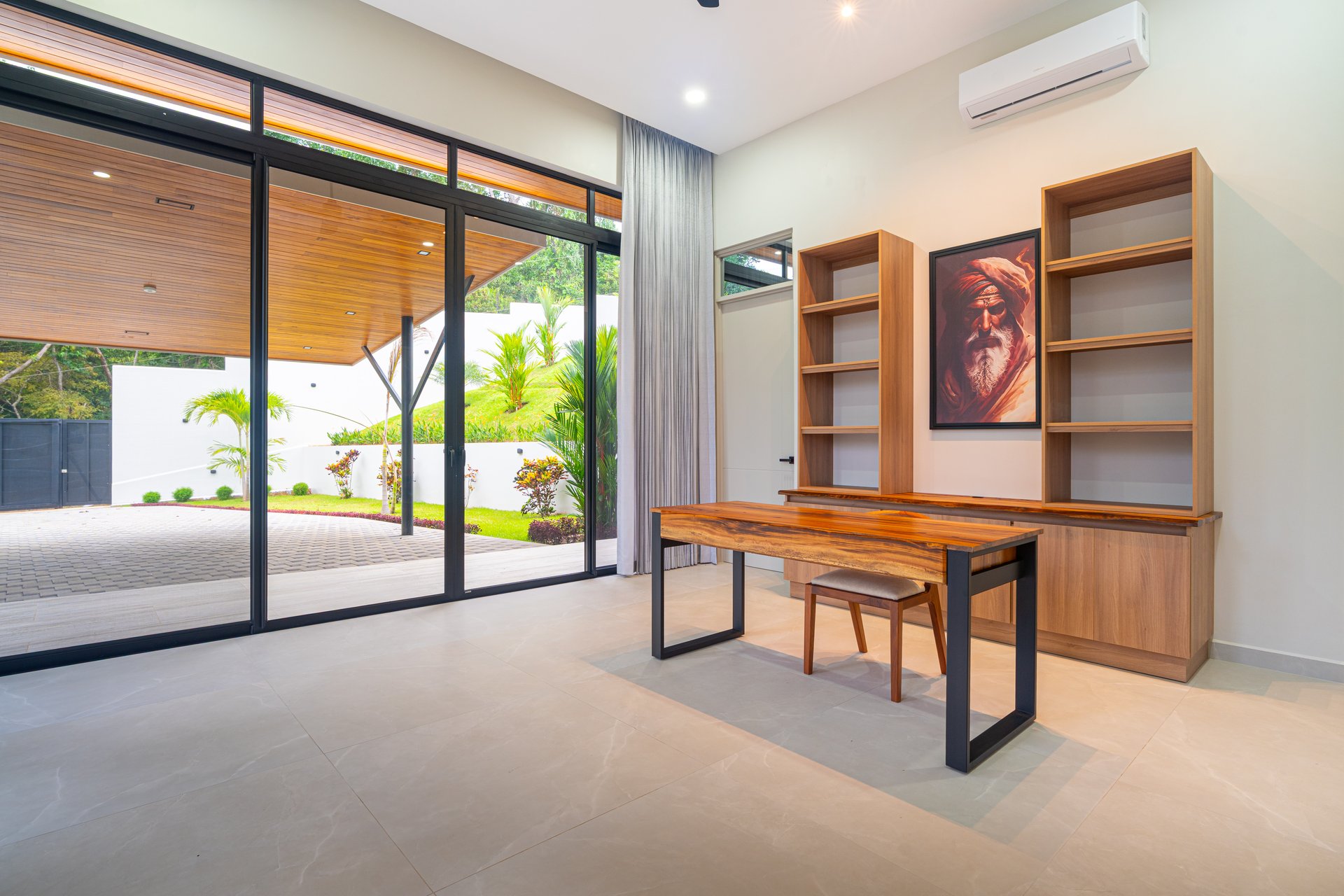 Lion's Gate Sunset Estate