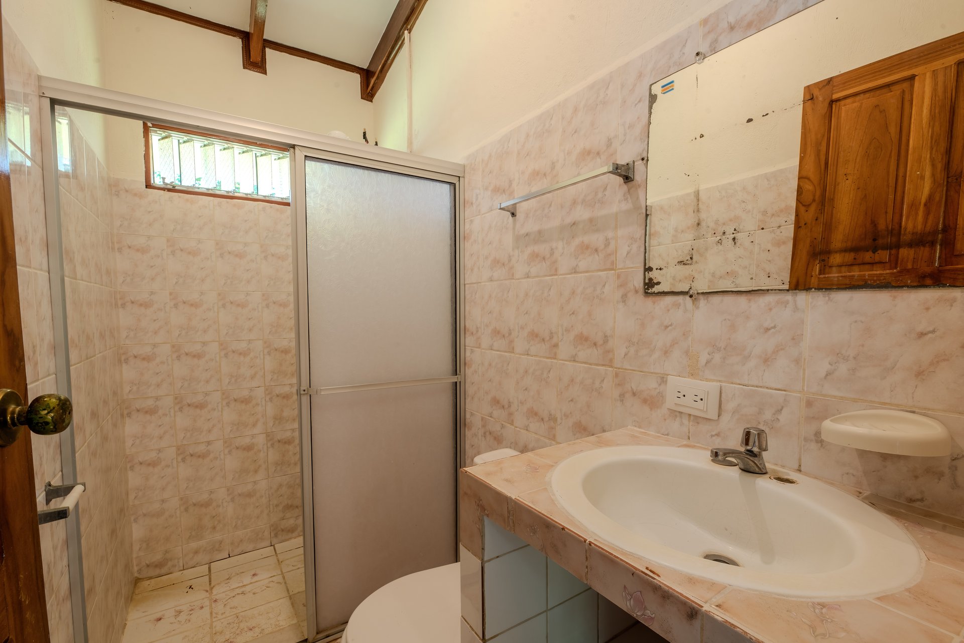 Vista Serena, beautiful House surrounded by nature in Villa Nueva de Quepos