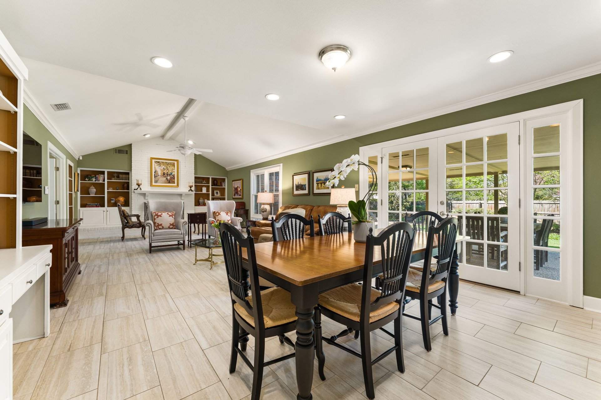 4216 Tallowood DR