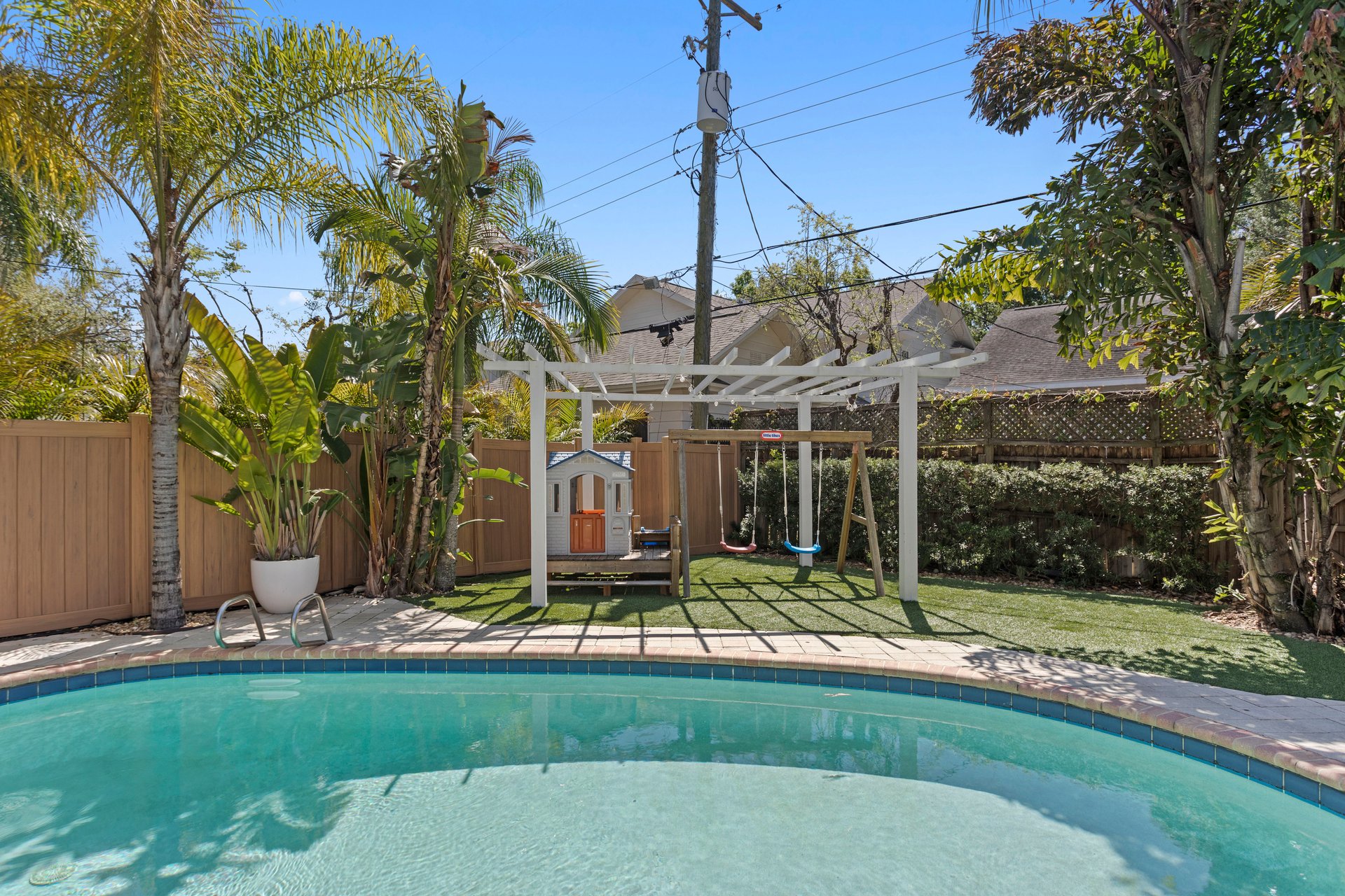 2810 W MORRISON AVE