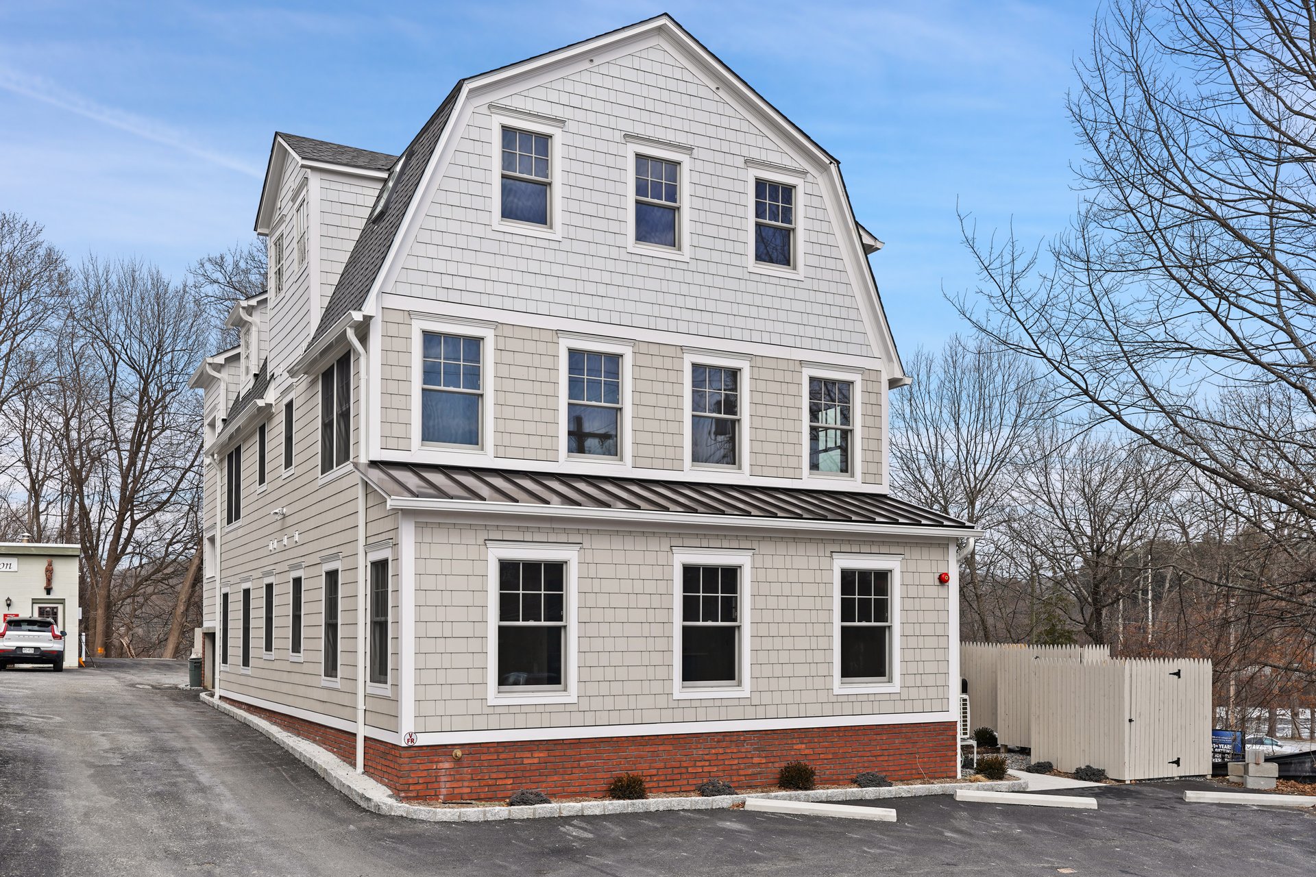 5 Edgemont Road Unit: 3