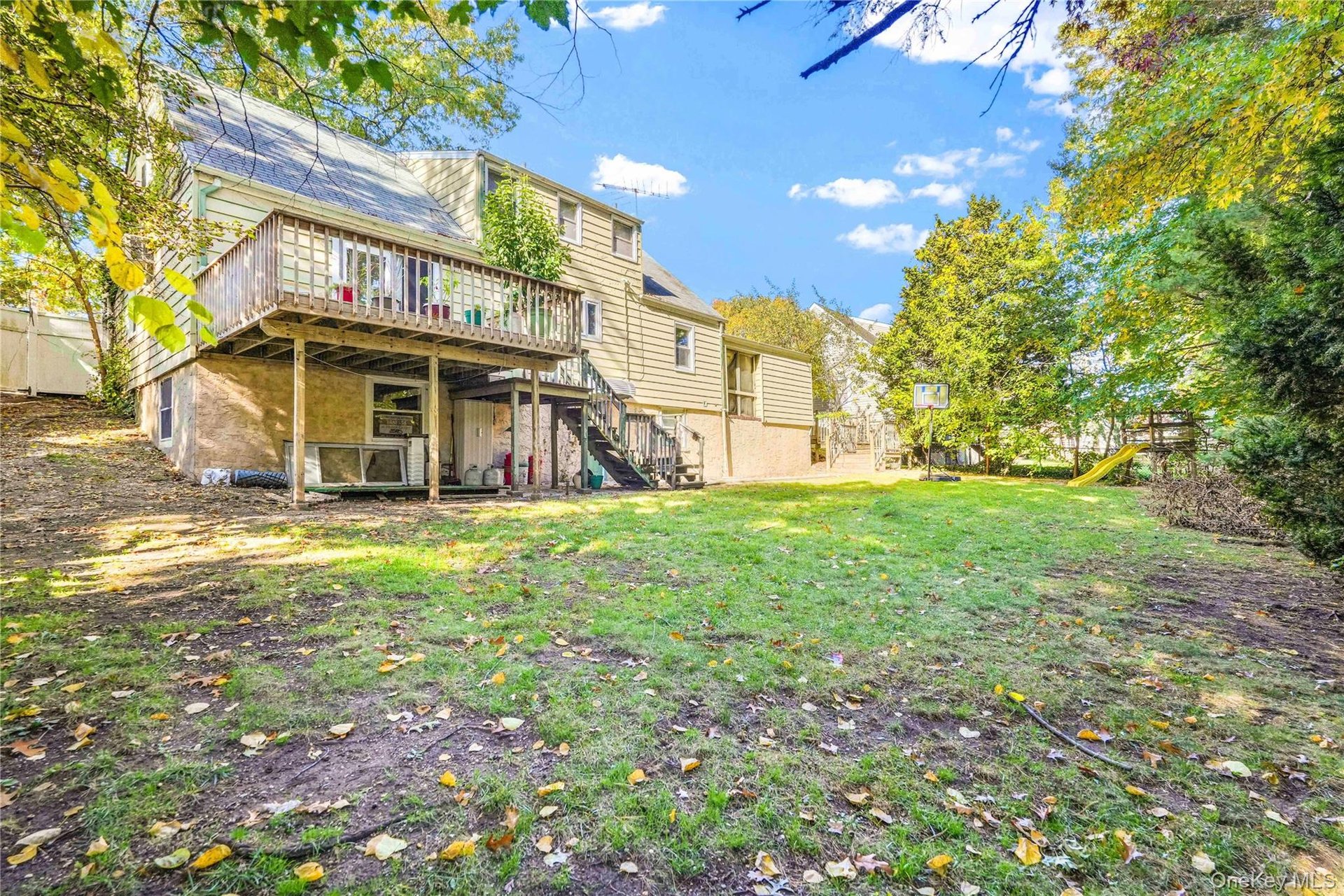 303 Nassau Blvd