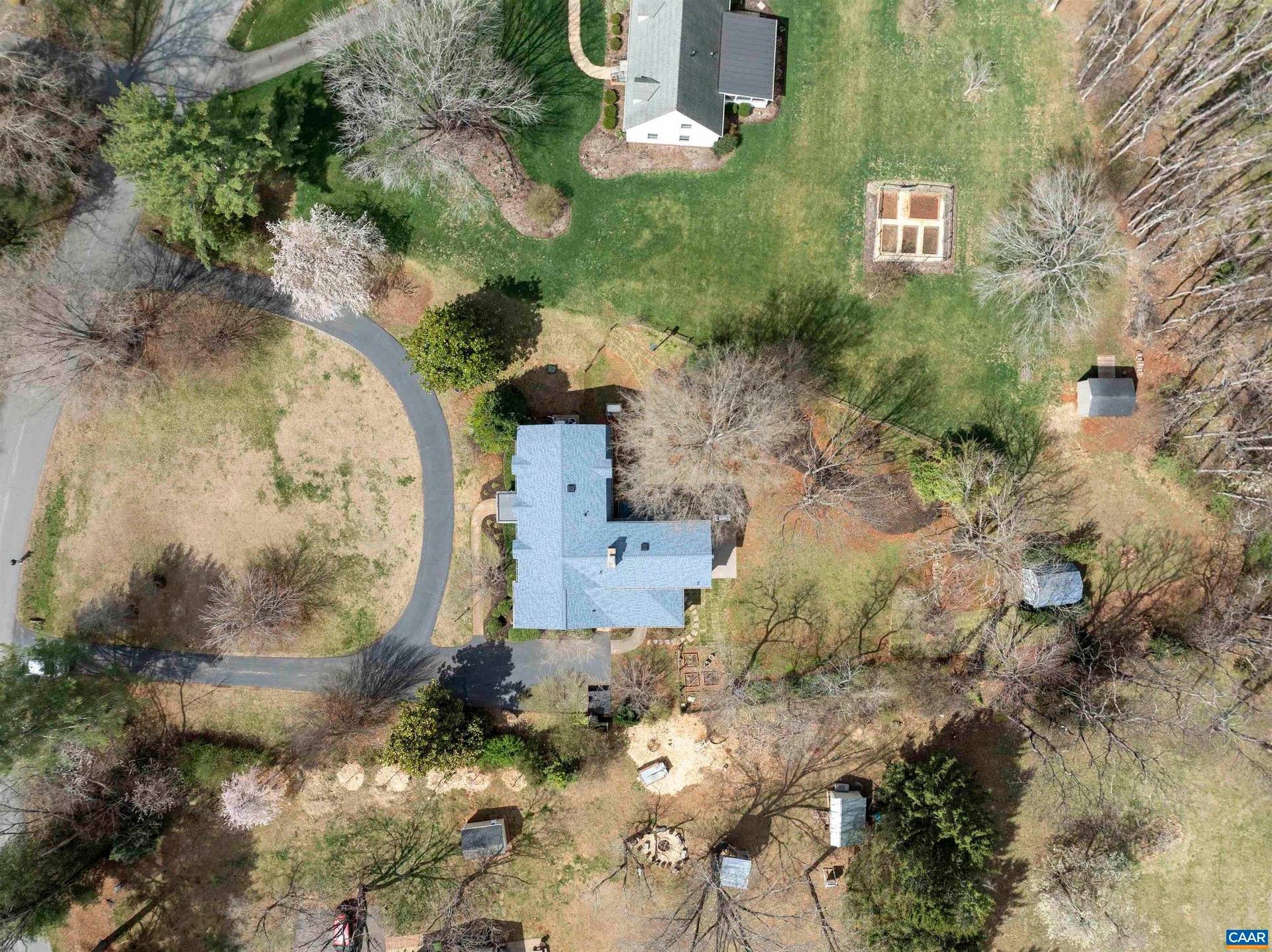 2750 LEEDS LN