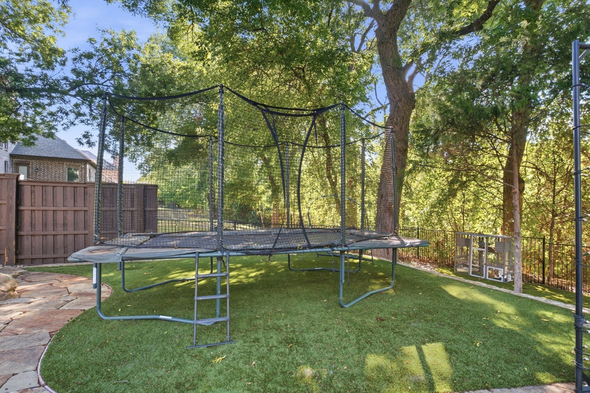 1700 Surrey Lane