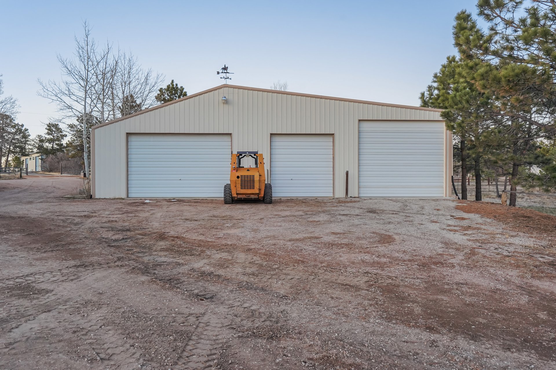 4255 Arrowhead Drive