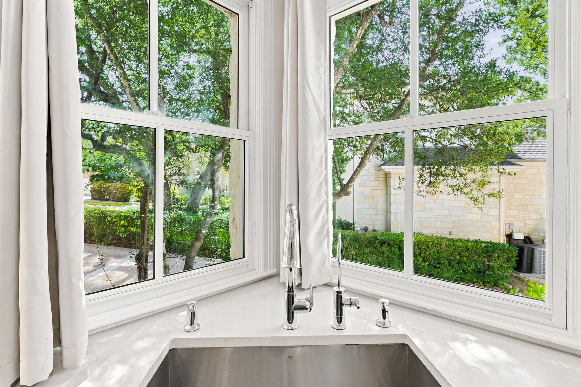 2900 Meandering River Court