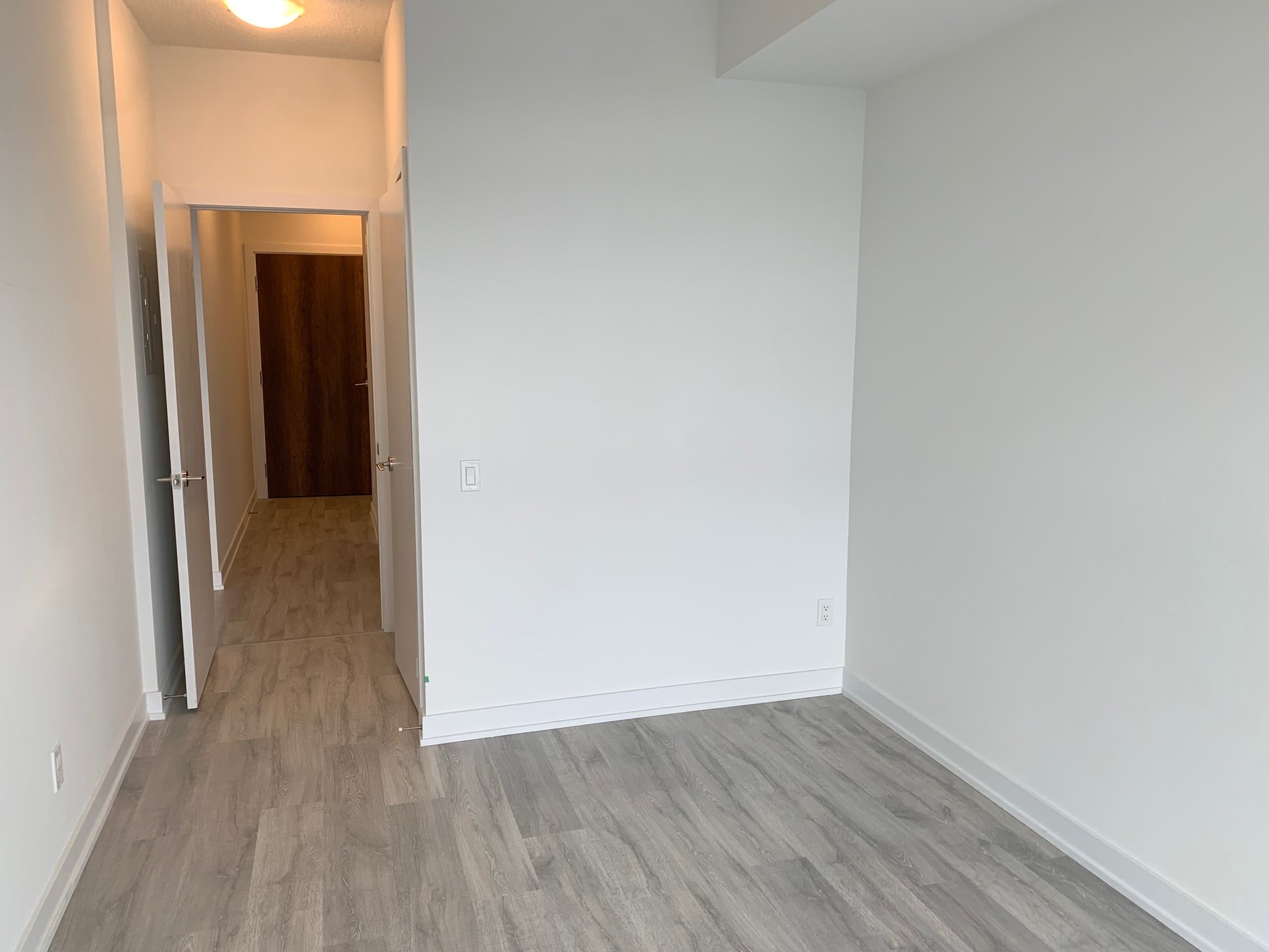 251 Manitoba St Unit: 2808