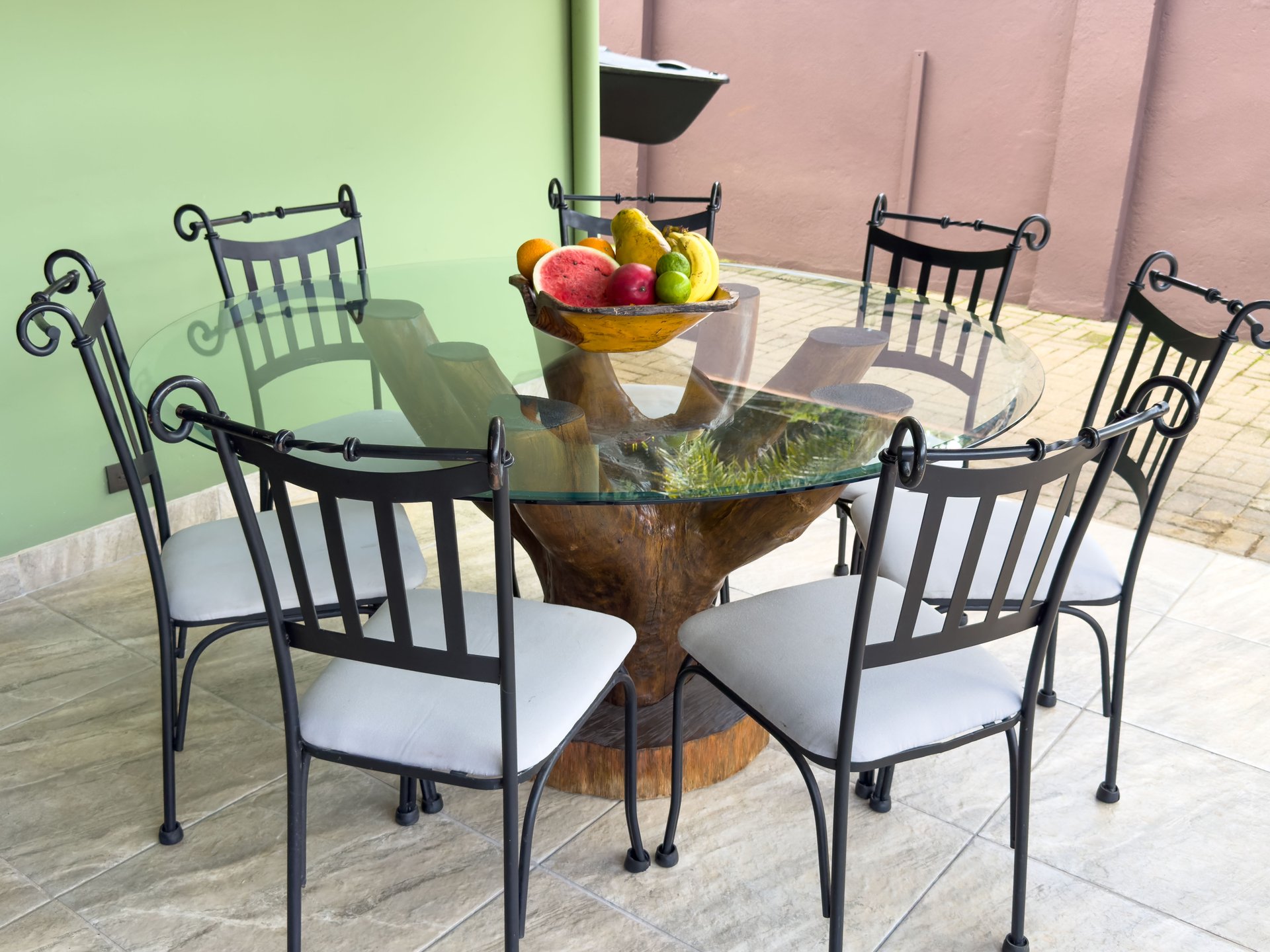 Naranjito corner lot house