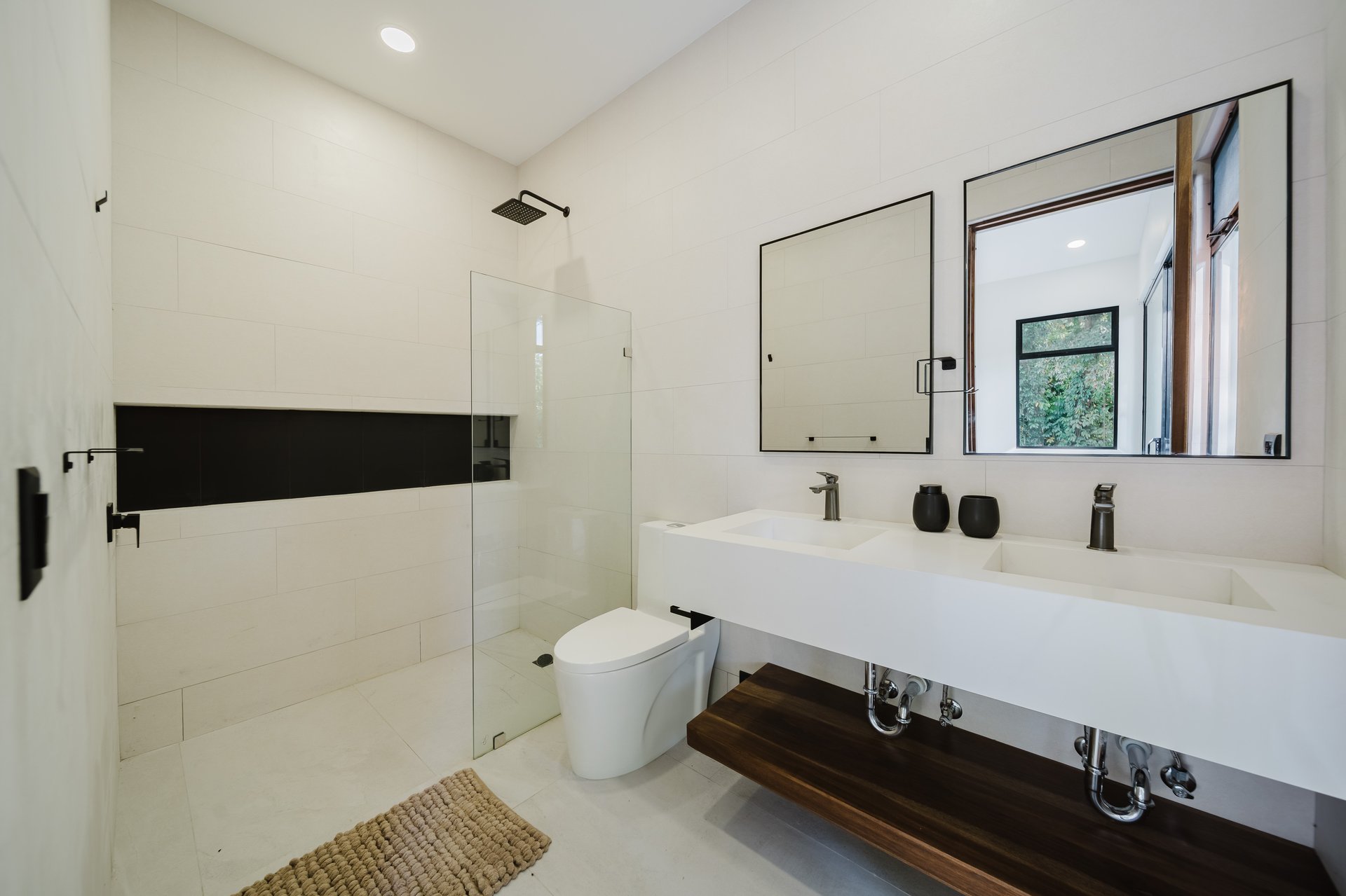 Casa Escondida Contemporary Villa with Guest Suite
