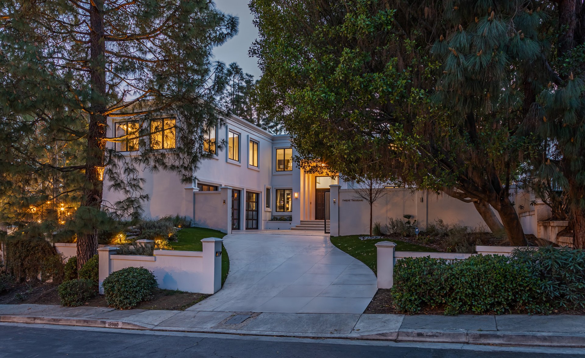 12000 Crest Ct, Beverly Hills