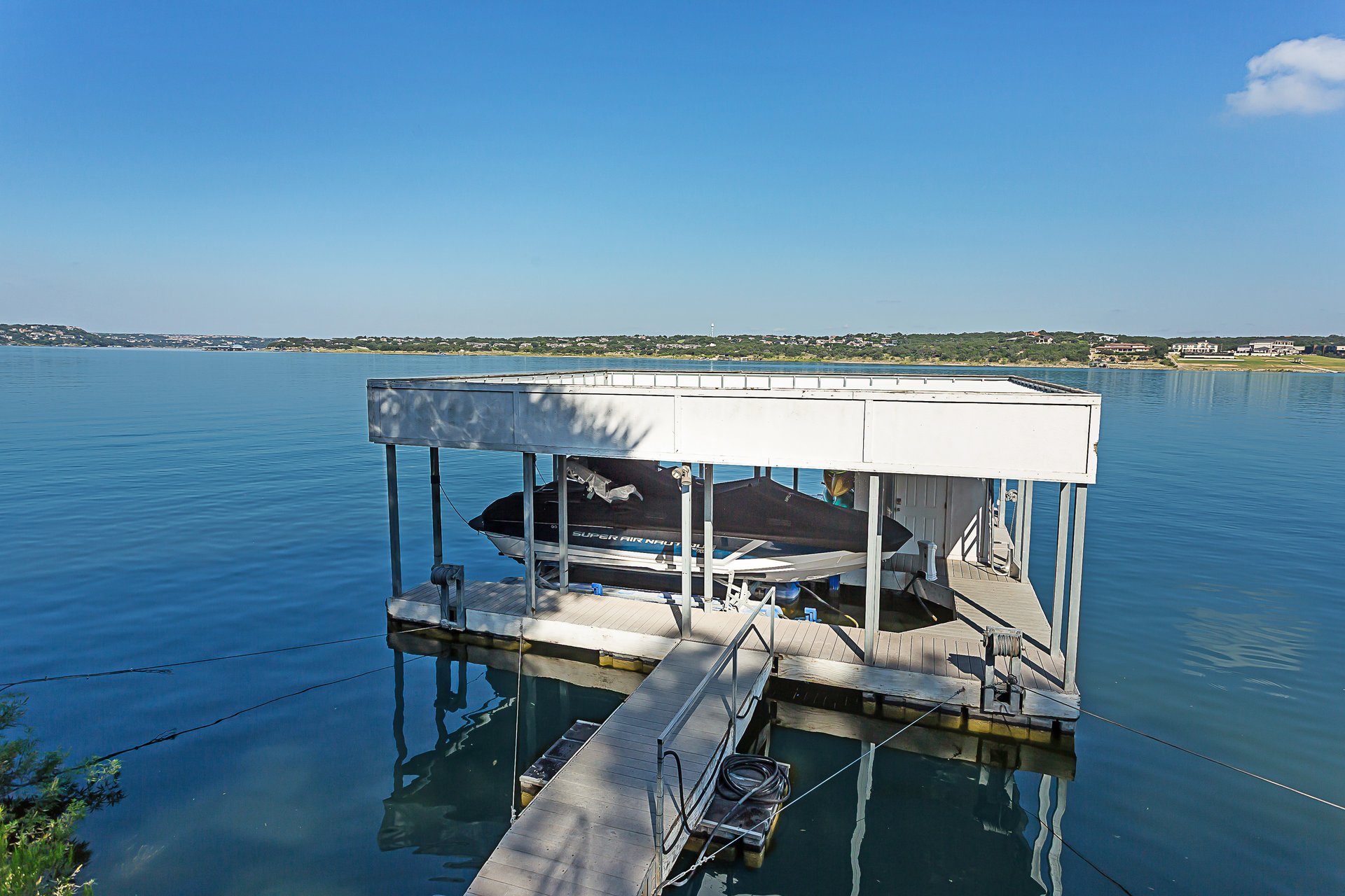 Iconic Lakeway Waterfront