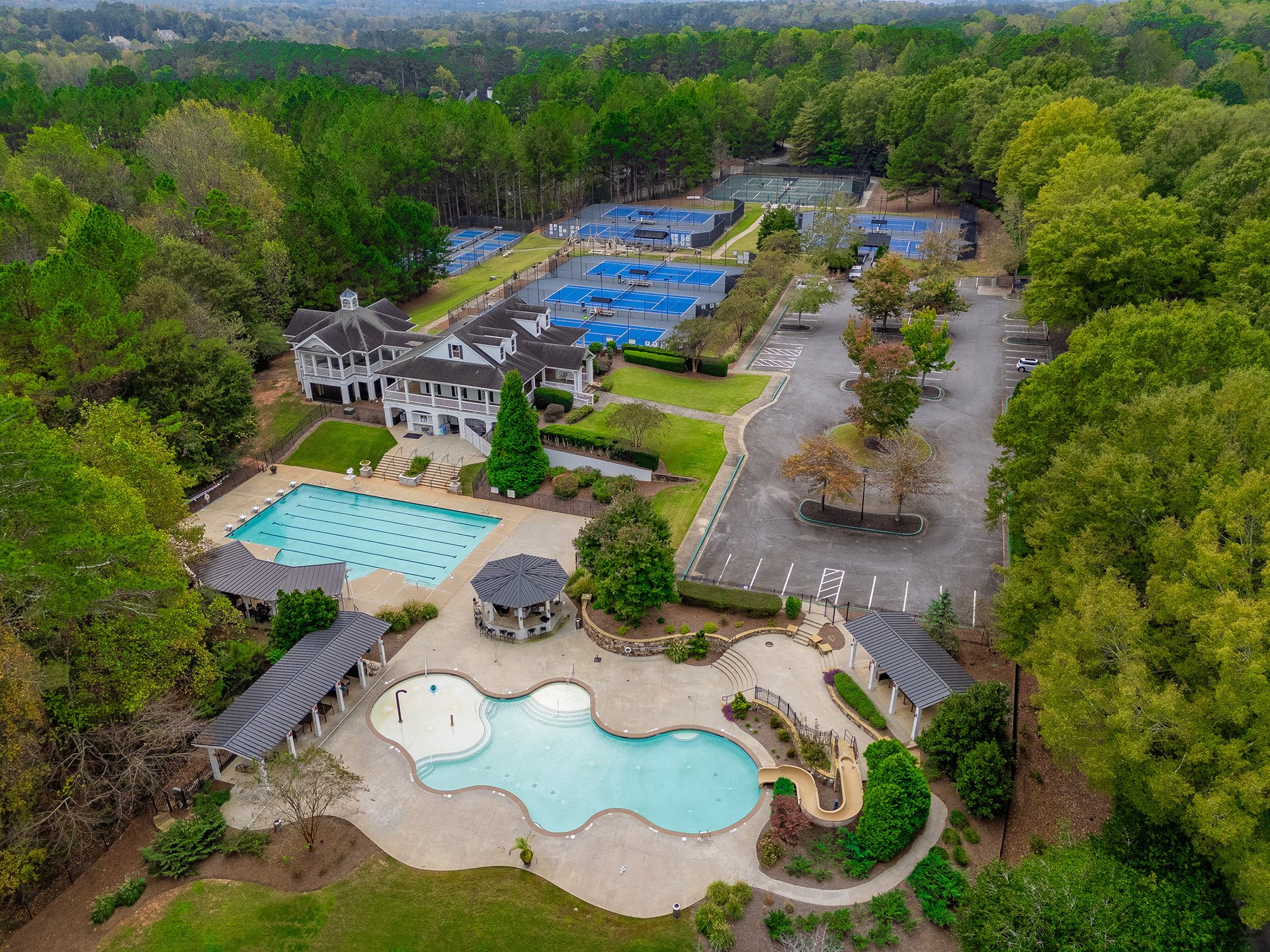 880 Hampton Bluff Drive