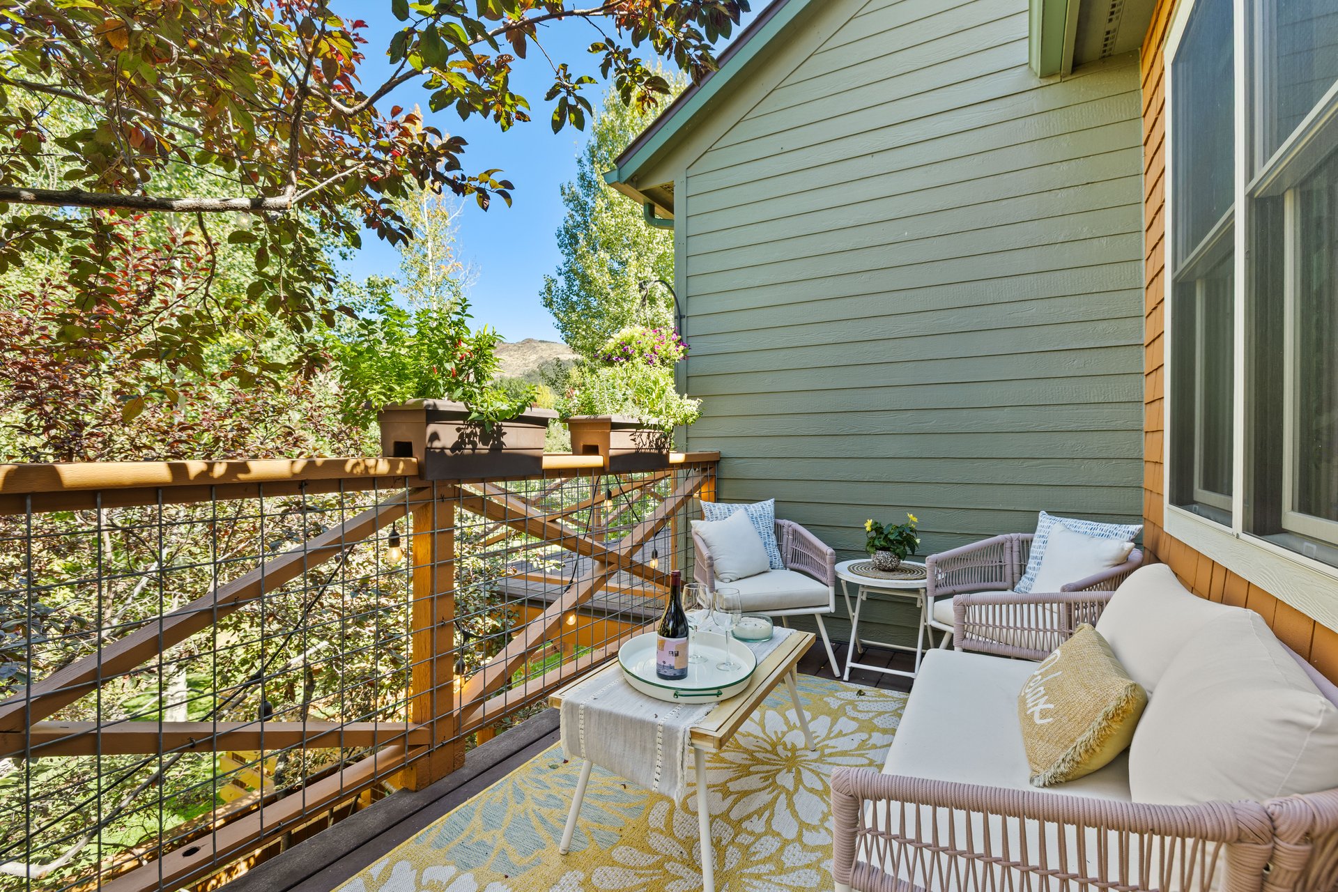 Fully Remodeled End Unit with Designer Luxury