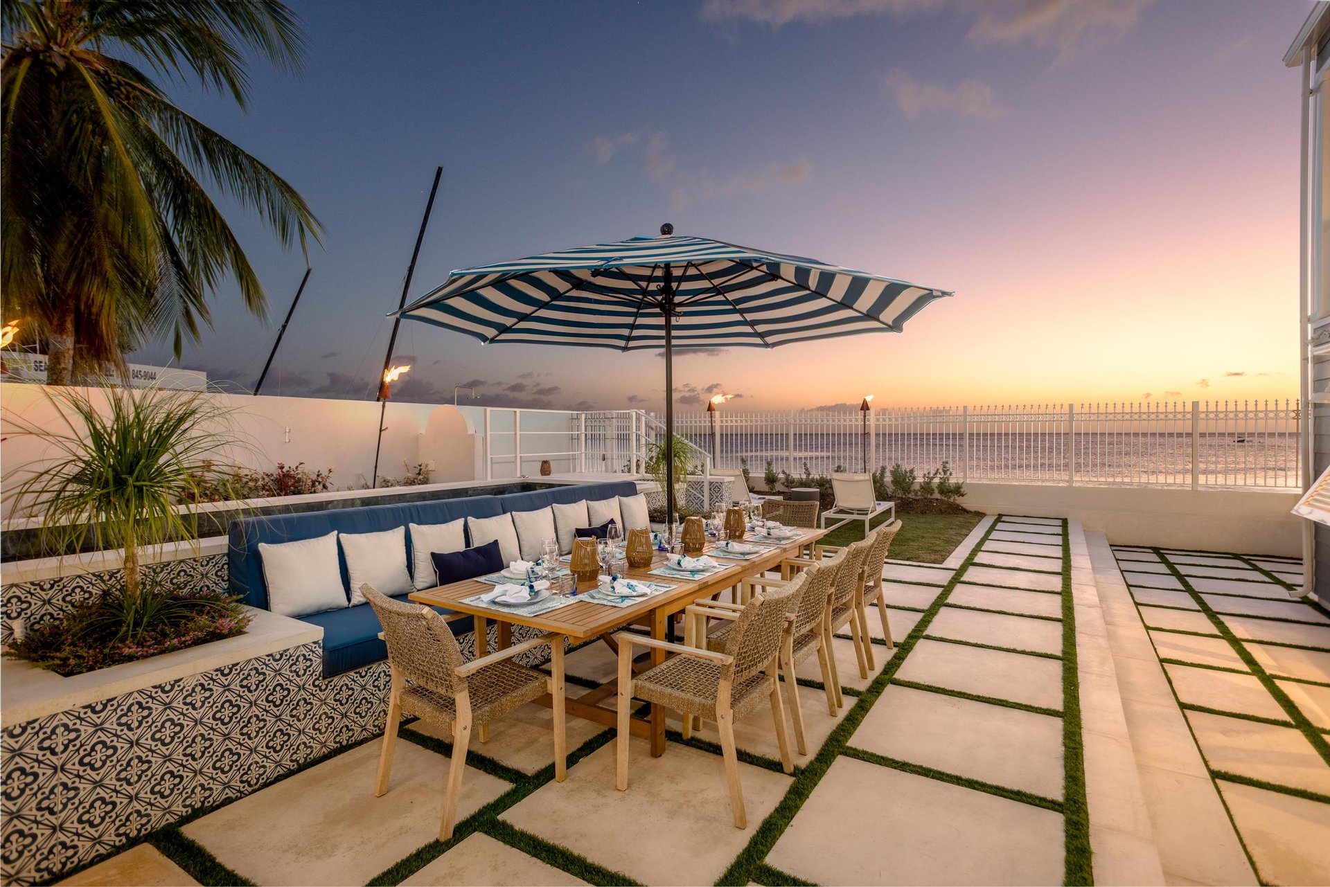 Sea Breeze Beach House 
