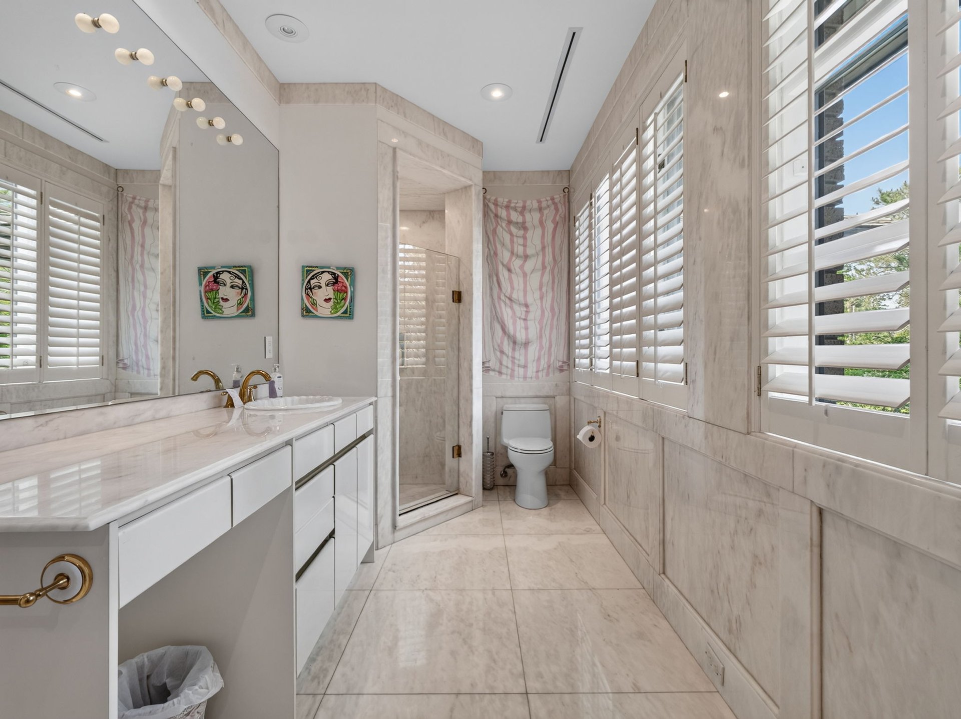 Timeless Transitional Architecture