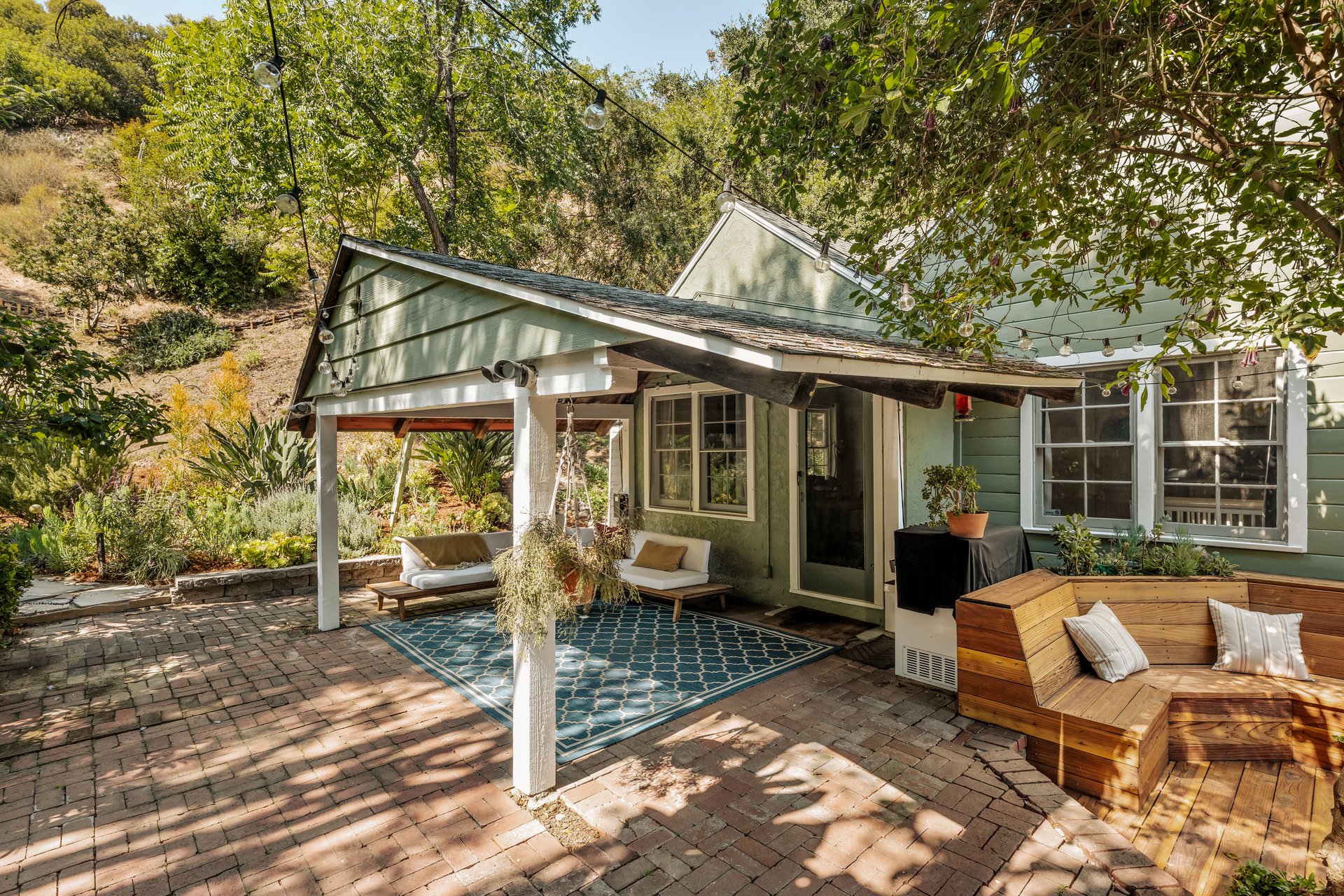 6871 Sunny Cove