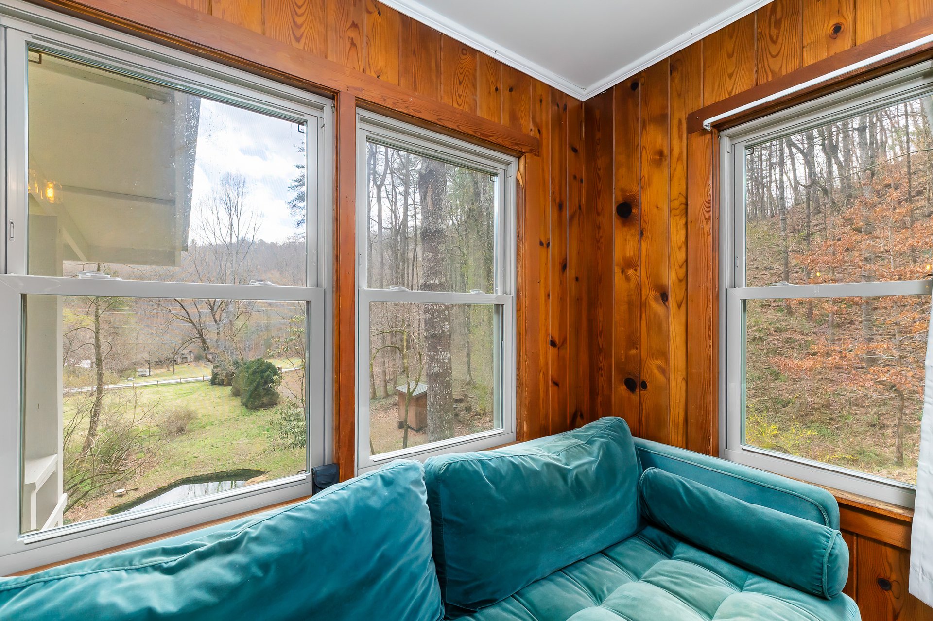 2035 Wayah Rd.