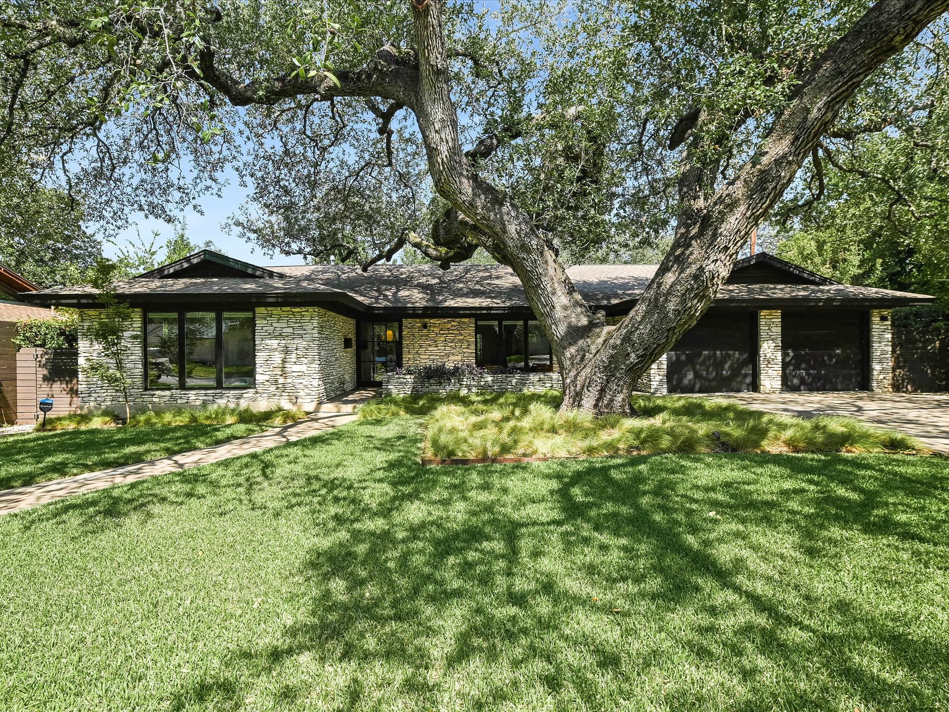 4508 Erin LN