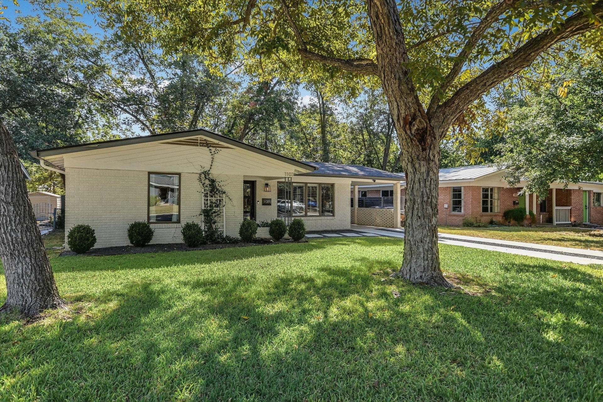 1103 Alegria Road