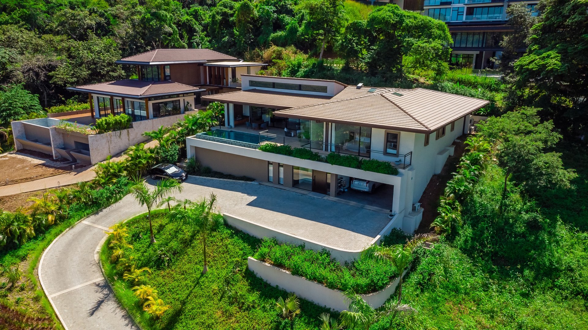 Casa Aura: Modern Luxury with Ocean Views in Reserva Conchal