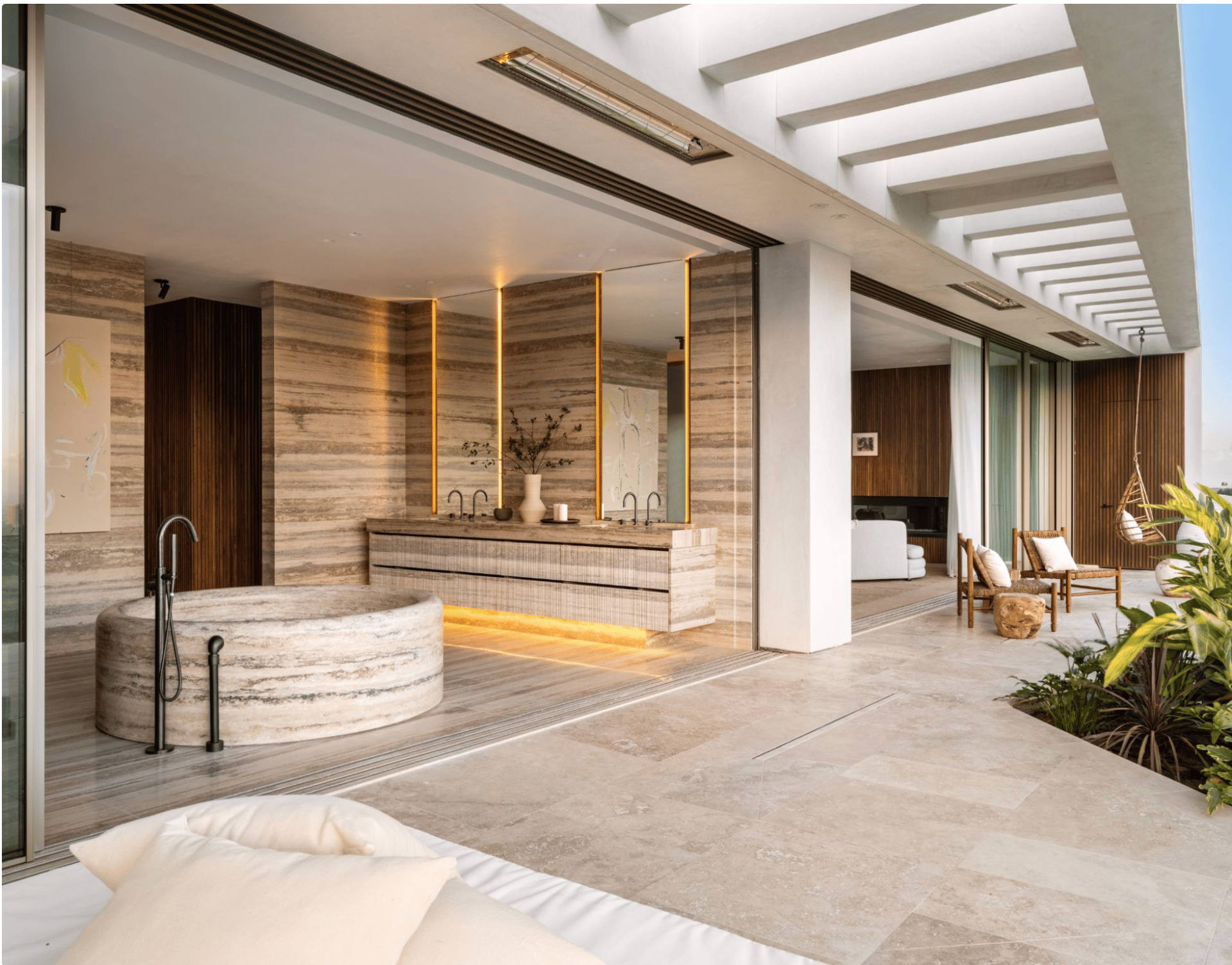 Travertine Renown, Stradella Road, 90077
