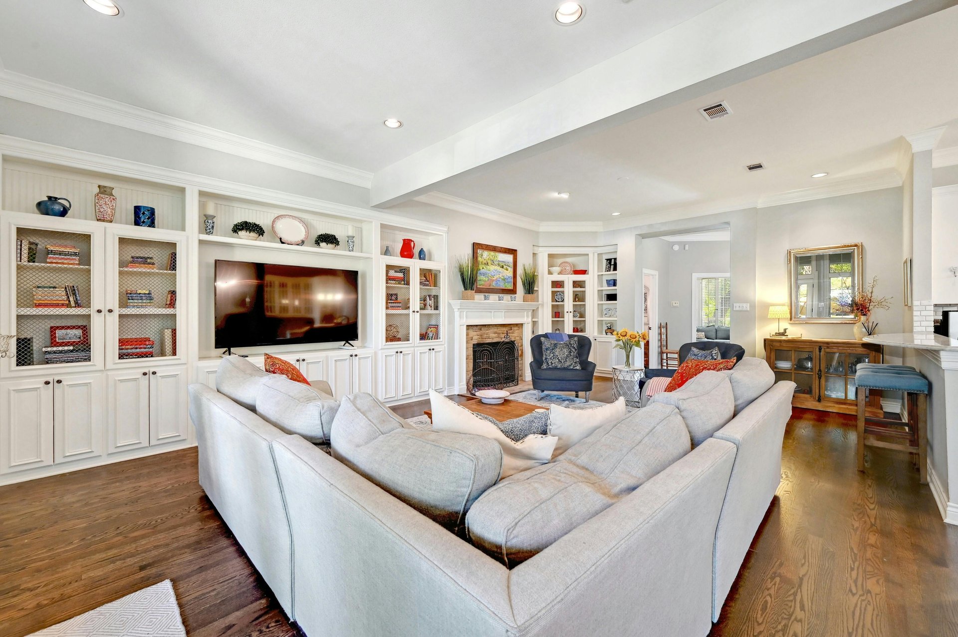 908 W 18th Street