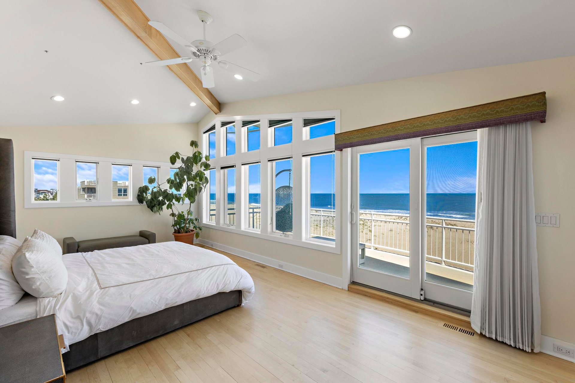 101 E Long Beach Boulevard 