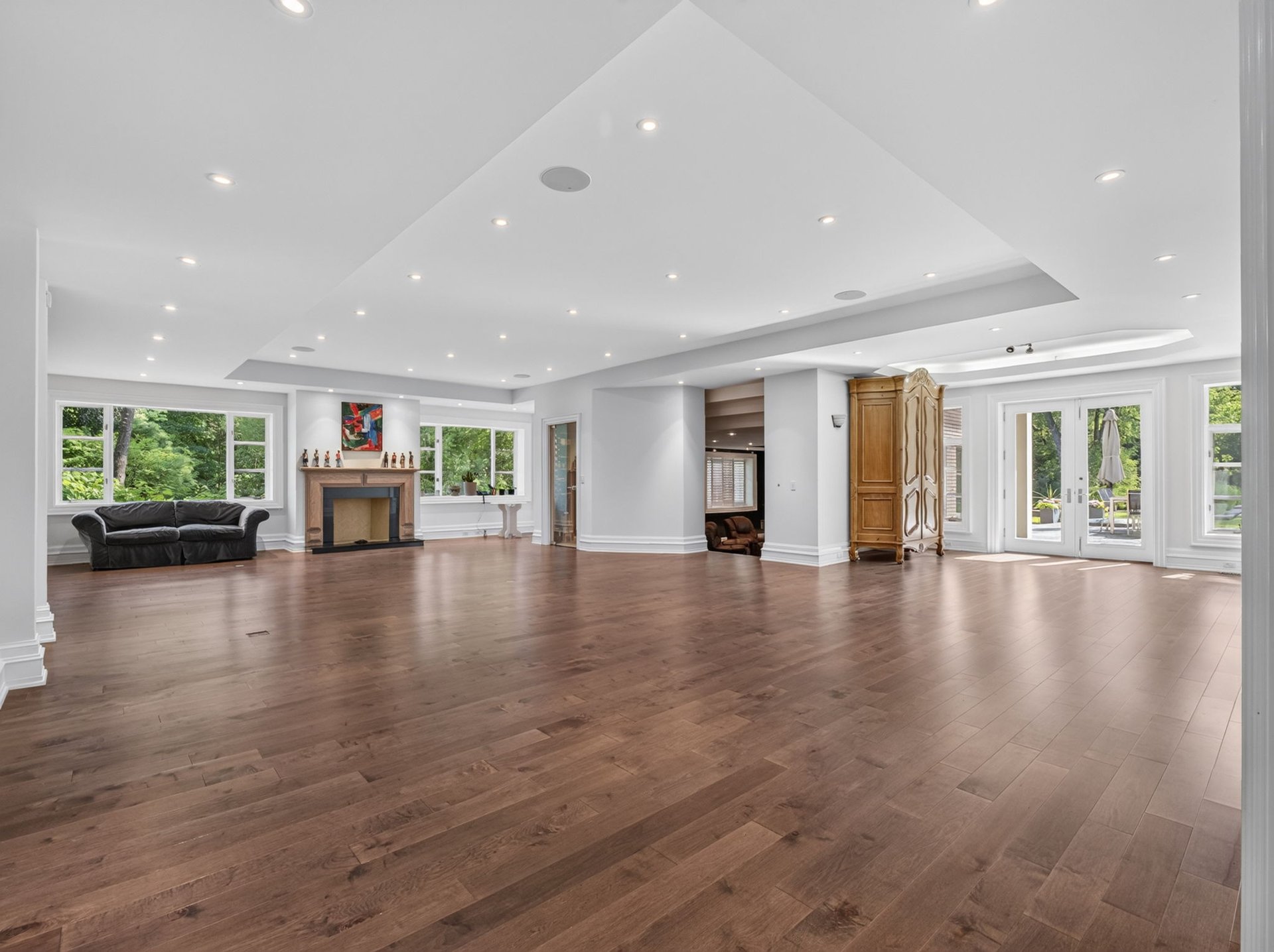 Timeless Transitional Architecture